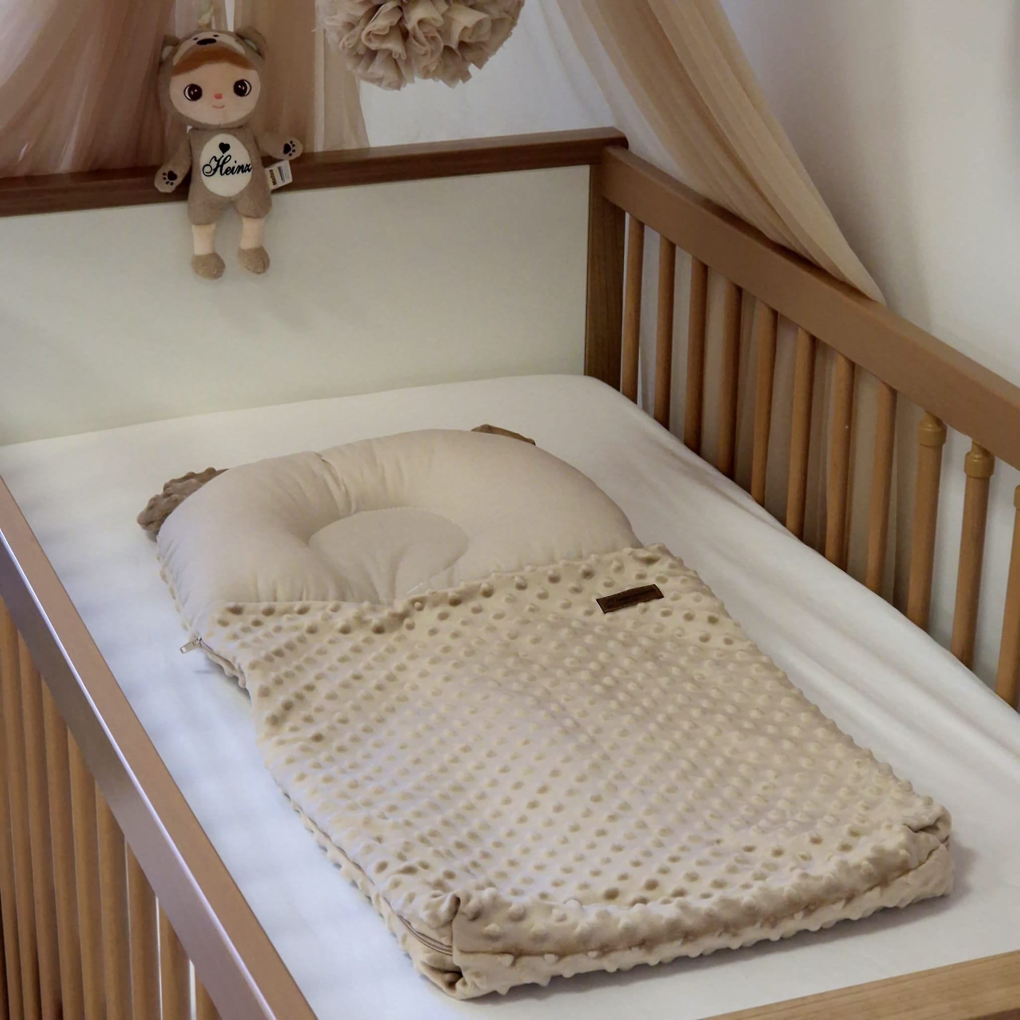 Babyschlafsack mit Bärenohren | Baumwolle Natural & Minky Braun | 75 cm | 0,5 TOG