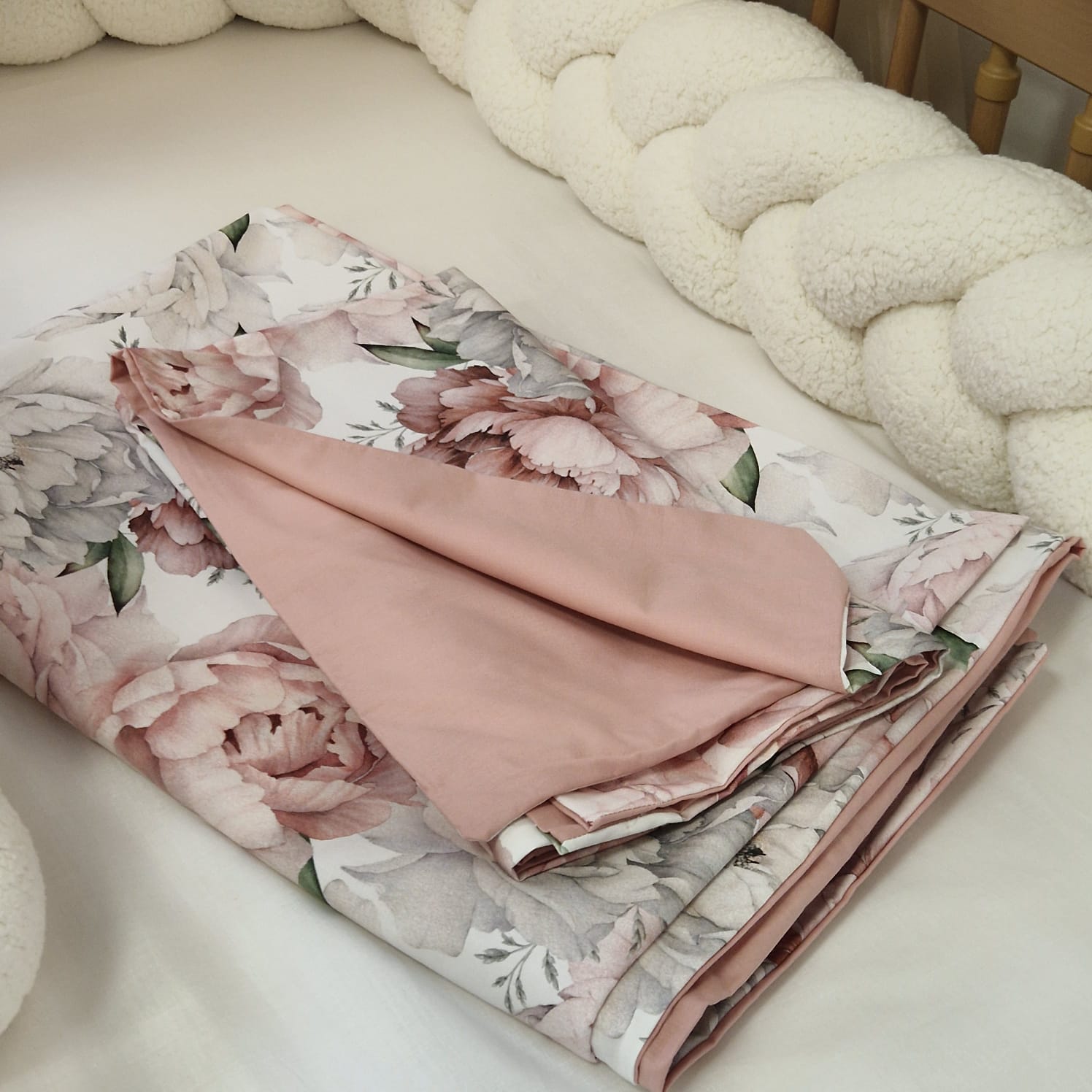 Bettwäsche ohne Rüschen | Premium Baumwolle | Pastellrosa & Pfingstrosen | 135 x 200/80 x 80 cm