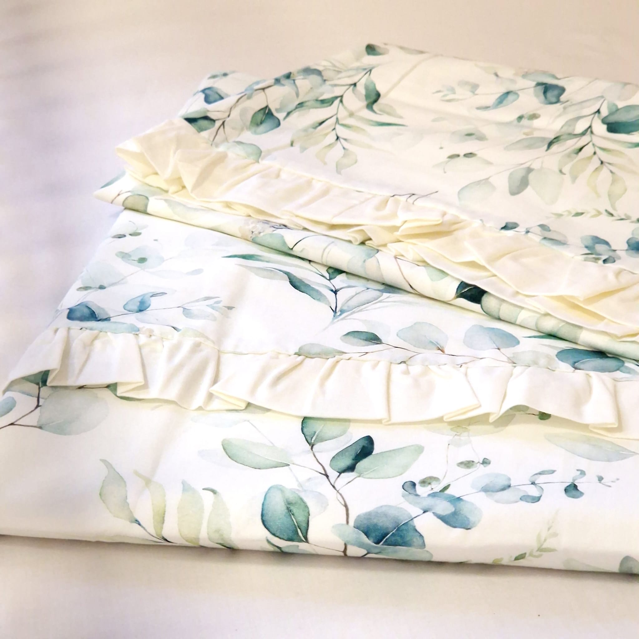 Bettwäsche mit Rüschen | Premium Baumwolle | Eukalyptus mit Ecru | 140 x 200/80 x 80 cm