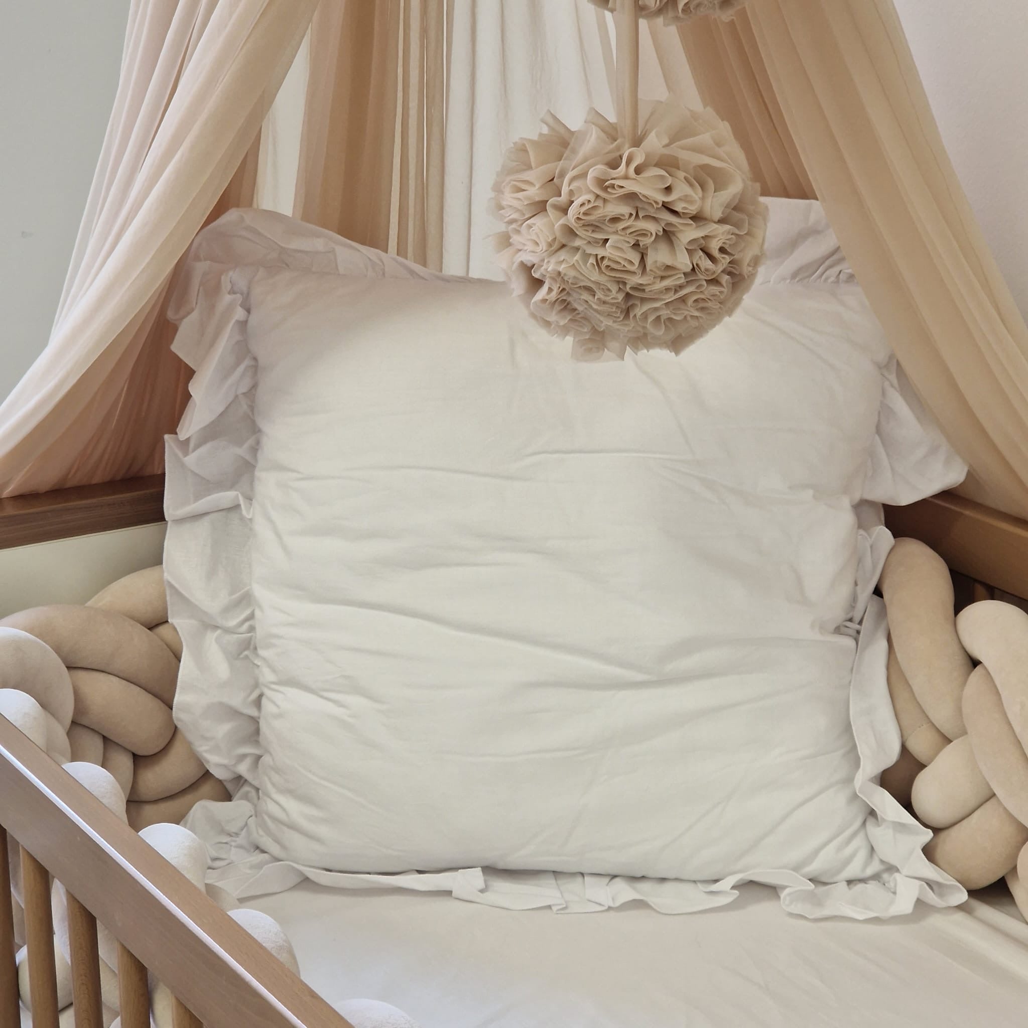 Kissen mit Rüschen | Baumwolle | Weiß | 50 x 50 cm