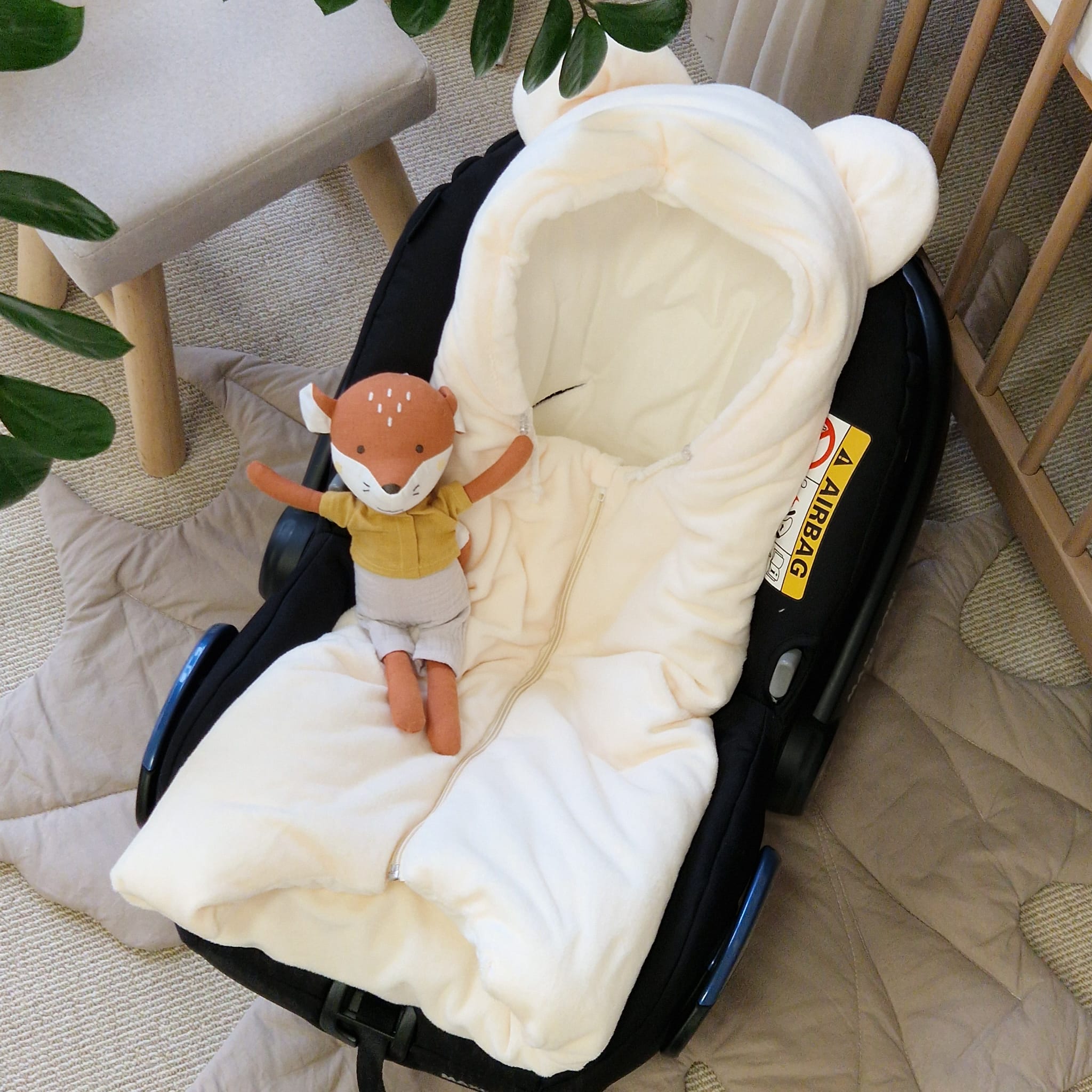 Einschlagdecke für Babyschale mit Reißverschluss | Baumwolle & Valboa