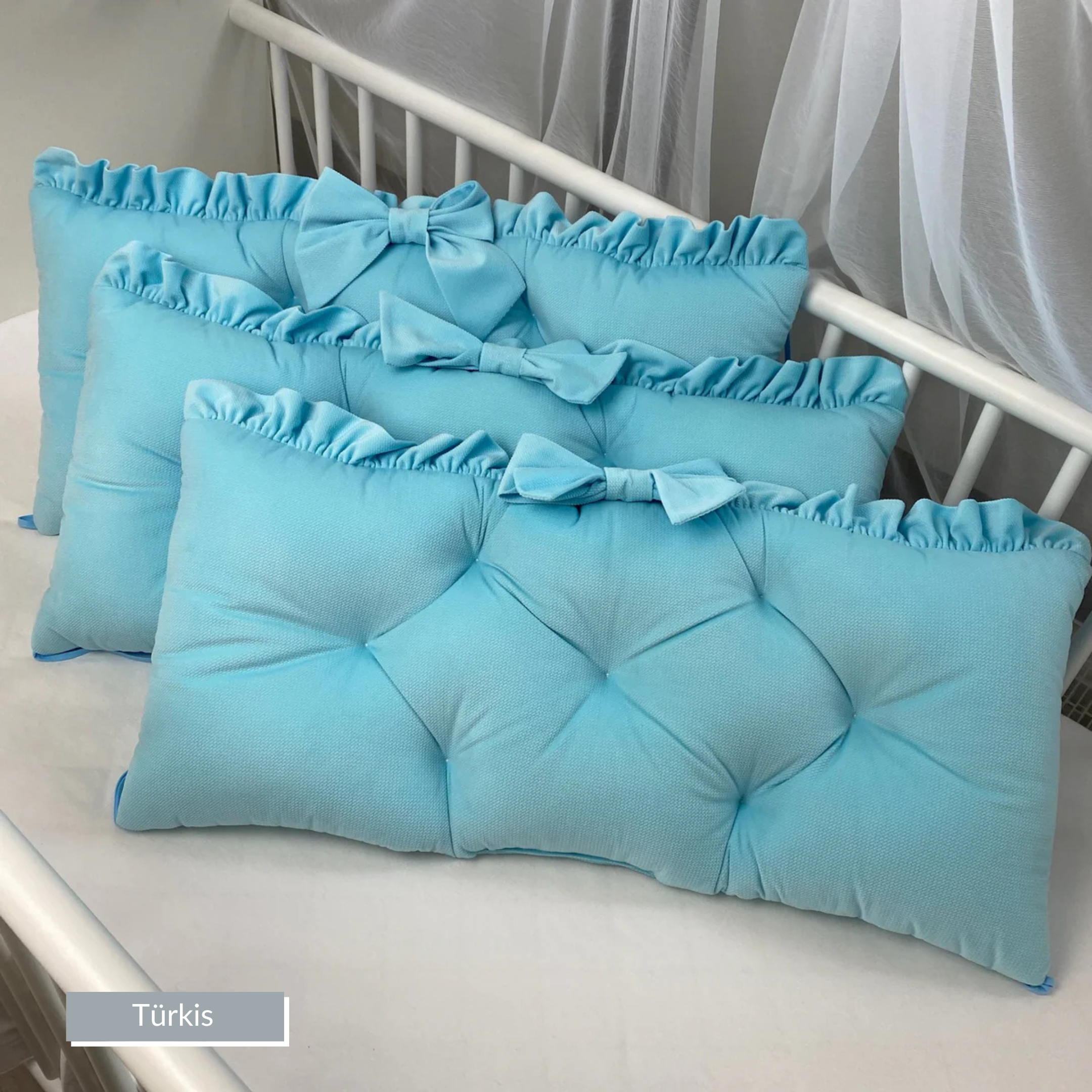 Luxus Bettumrandung mit Rüschen | Samt