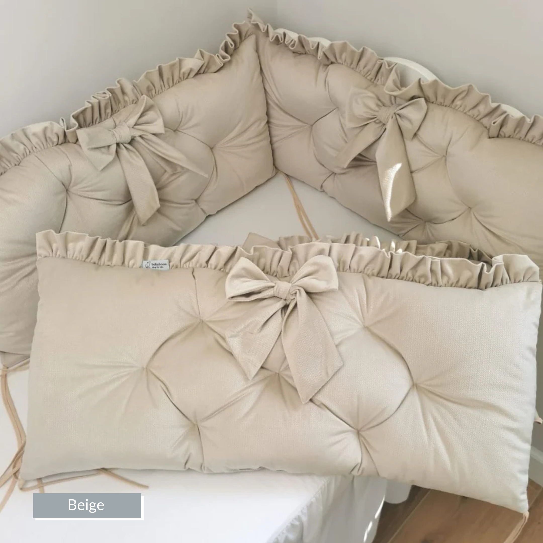 Luxus Bettumrandung mit Rüschen | Samt