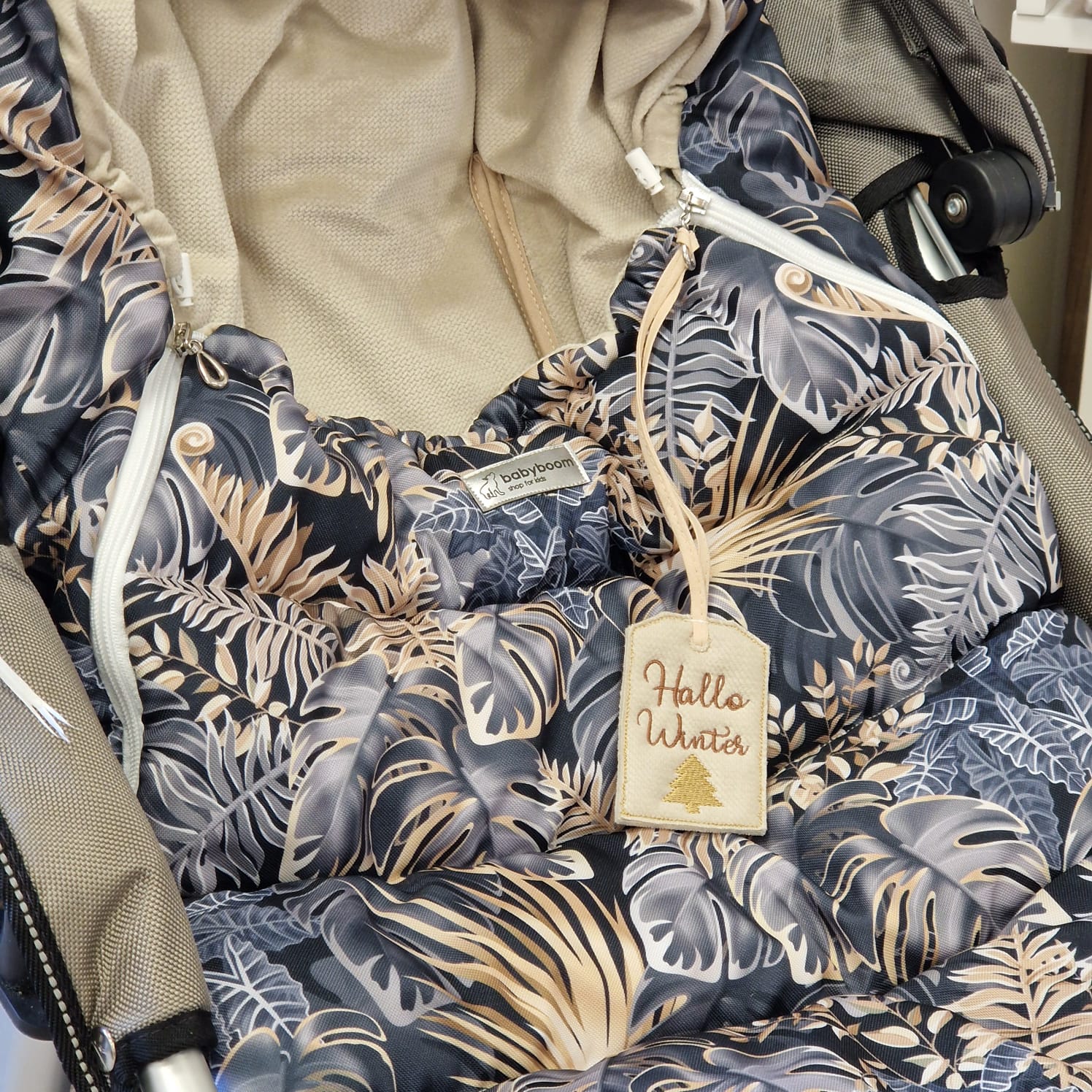 Winterfußsack inkl. Handmuff | Beige & Goldene Monsterblätter