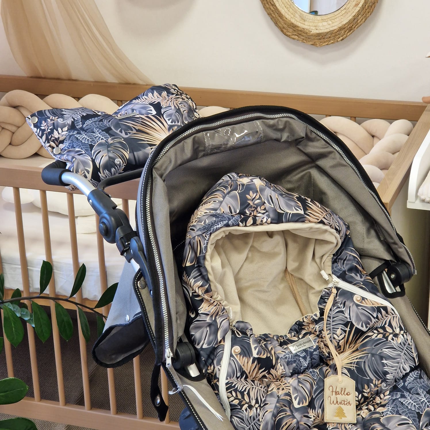 Winterfußsack inkl. Handmuff | Beige & Goldene Monsterblätter