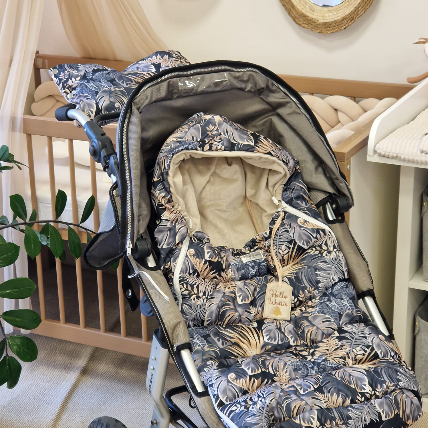 Winterfußsack inkl. Handmuff | Beige & Goldene Monsterblätter