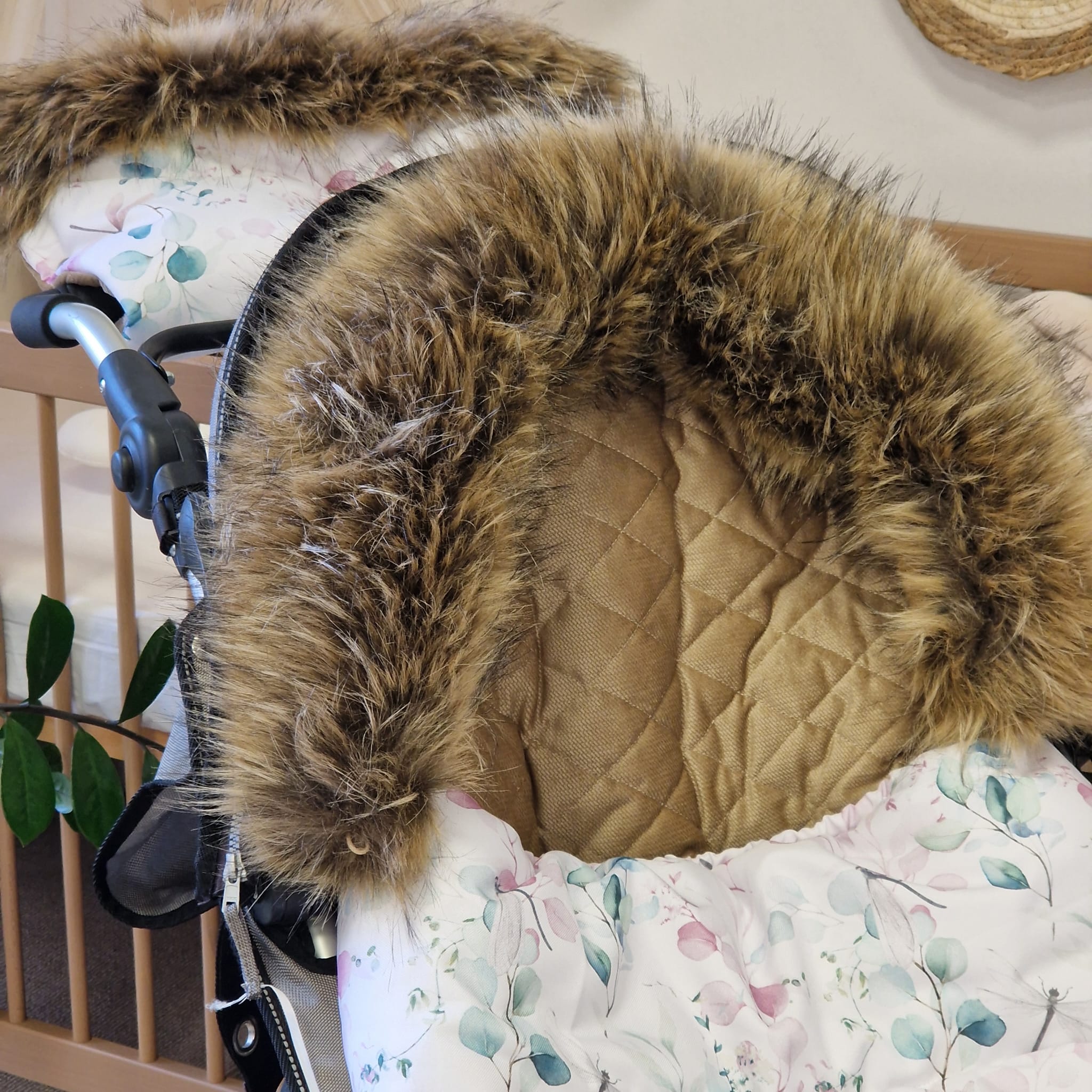 Winterfußsack mit Handmuff ESKIMO | Libelle & Samt Cappuccino gesteppt