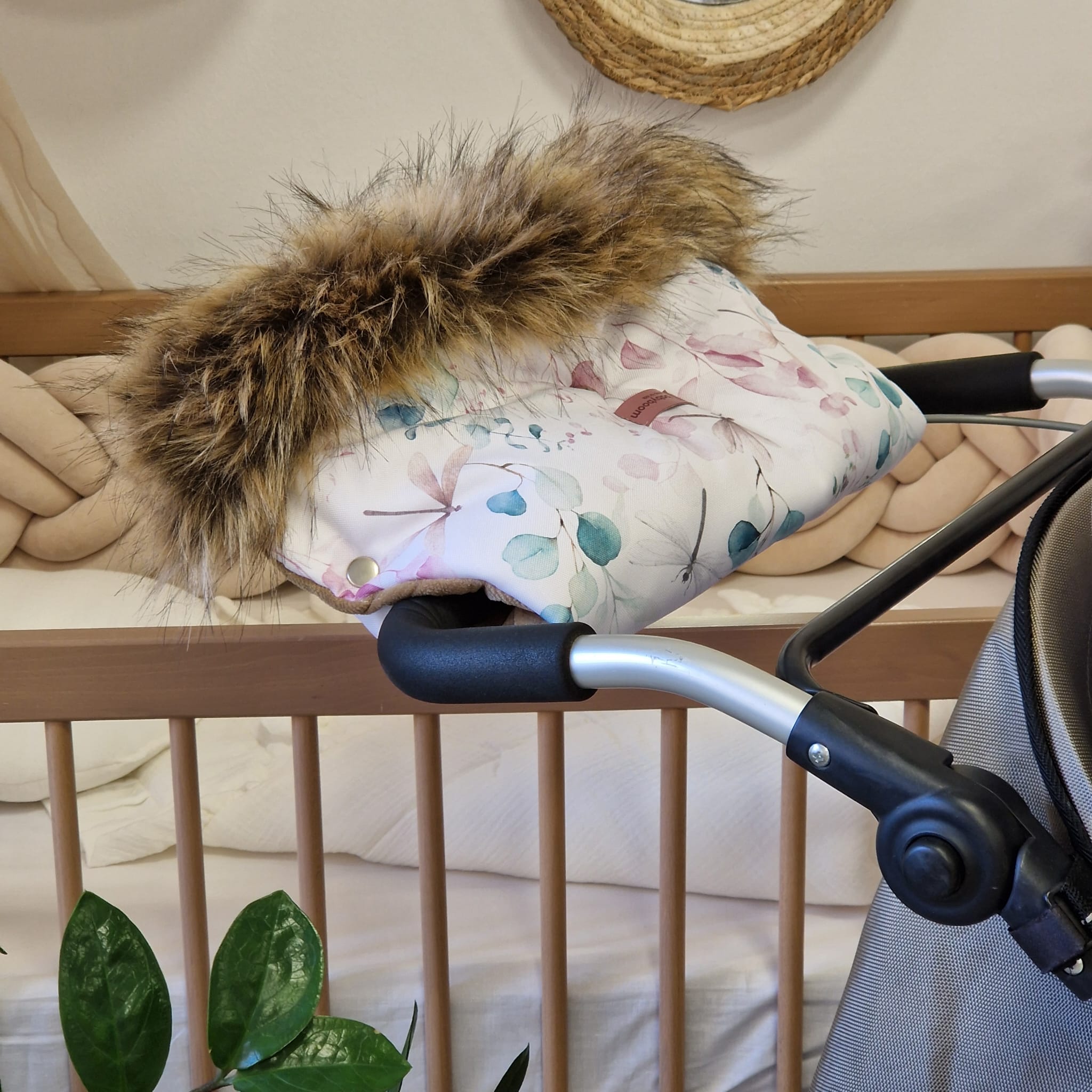 Winterfußsack mit Handmuff ESKIMO | Libelle & Samt Cappuccino gesteppt