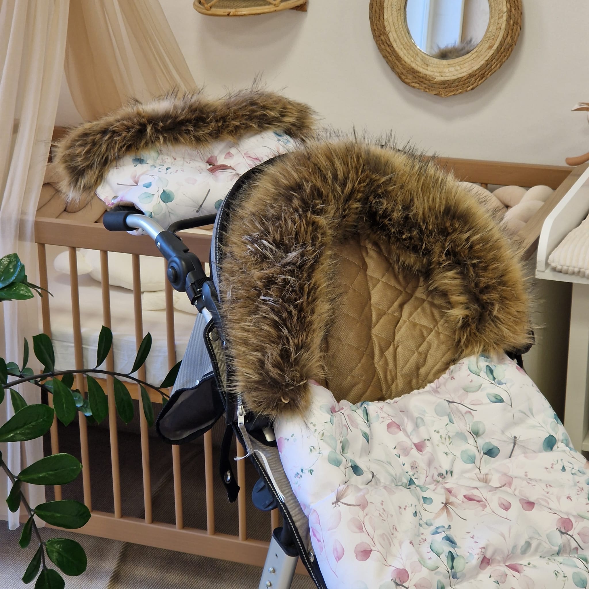 Winterfußsack mit Handmuff ESKIMO | Libelle & Samt Cappuccino gesteppt