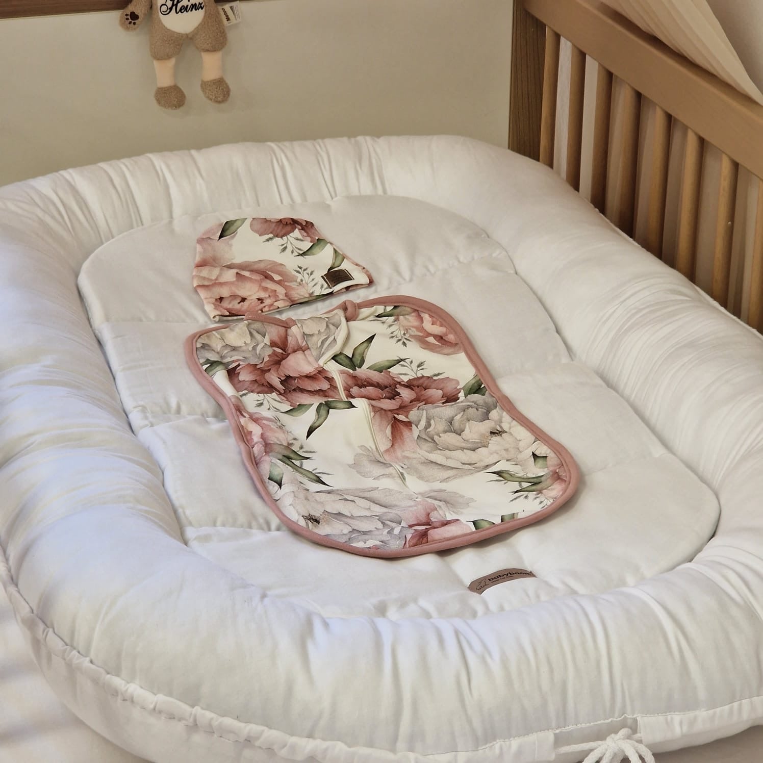 Pucksack für Neugeborene & Frühchen | Premium Jersey-Stoff | Pfingstrosen mit Puderrosa