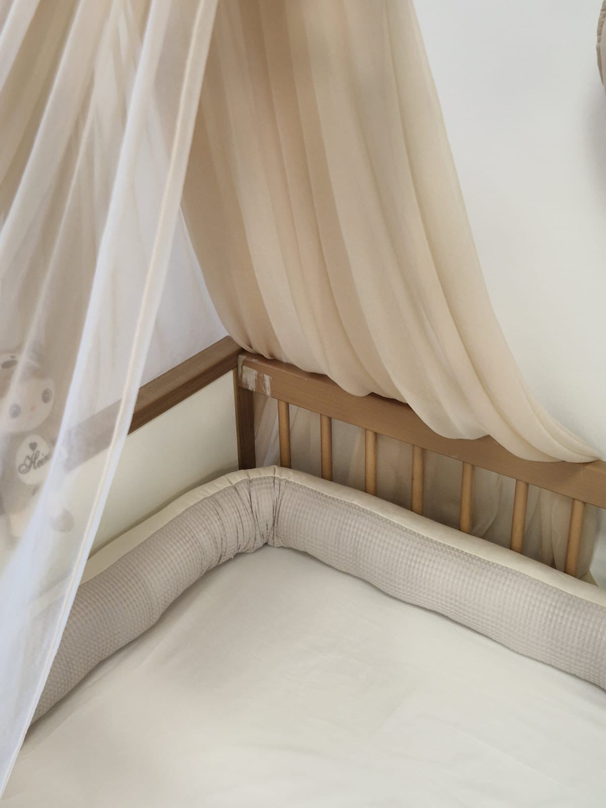 Wickeltischumrandung | Bettumrandung ROYAL | Waffelpique Beige & Velours Natural | 220 cm | Einzelstück