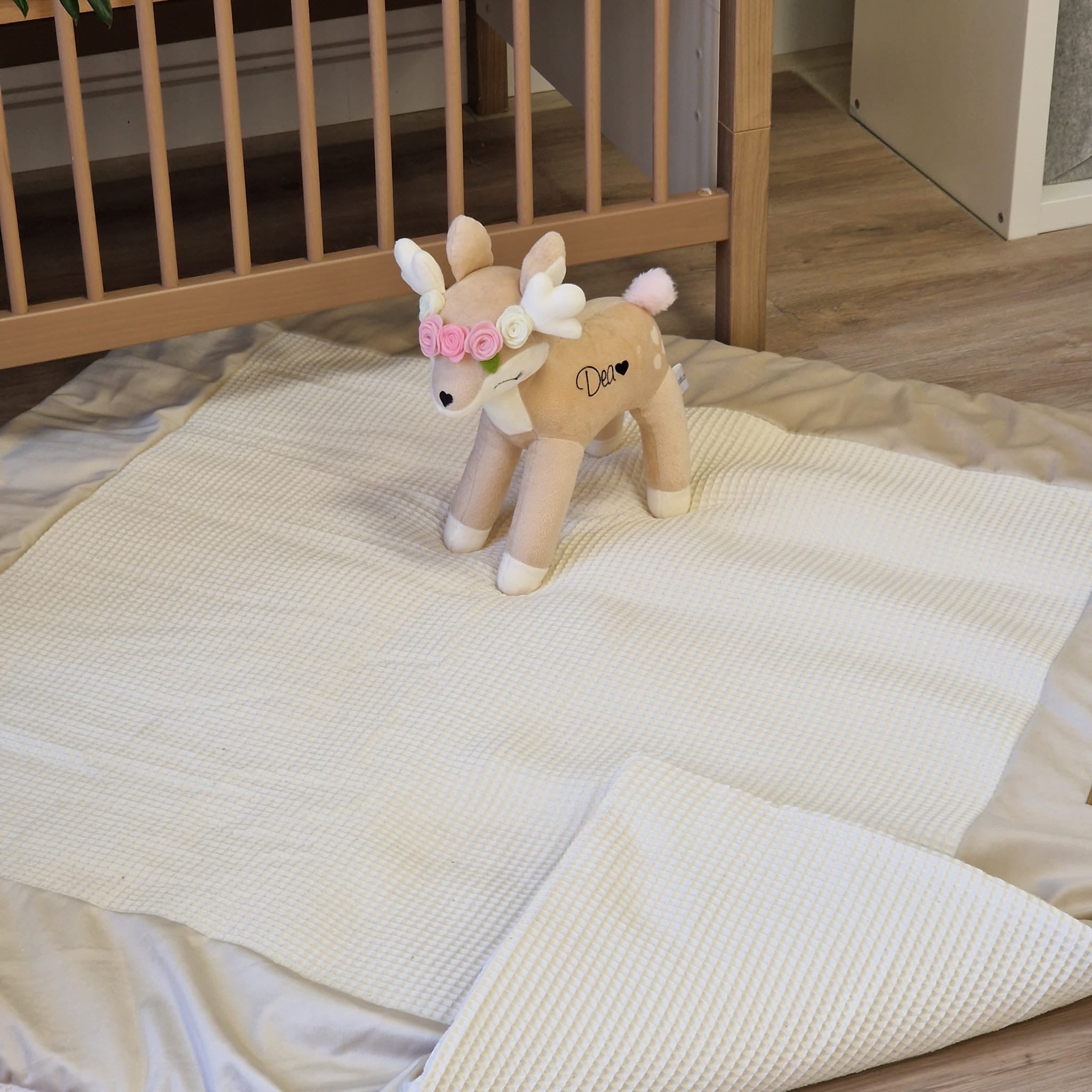 Krabbeldecke & Spielmatte ROYAL | Waffelpique Ecru & Velours Beige (Rückseite Waffelpique) | 120 x 120 cm