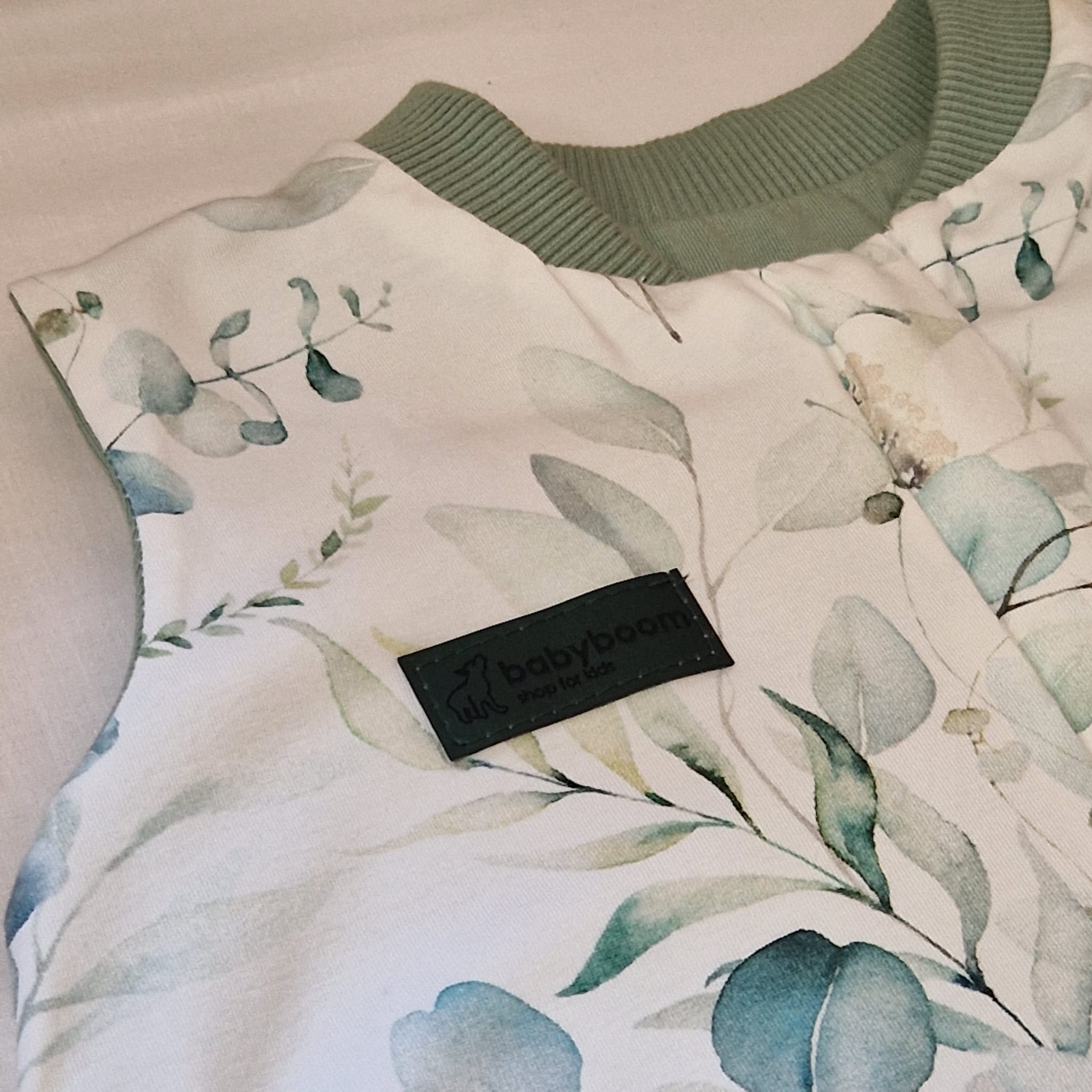 Drehbarer Ganzjahres-Schlafsack | Schlummersack mit Füßen | Eukalyptus & Salbeigrün | 80 cm | 0,5 TOG