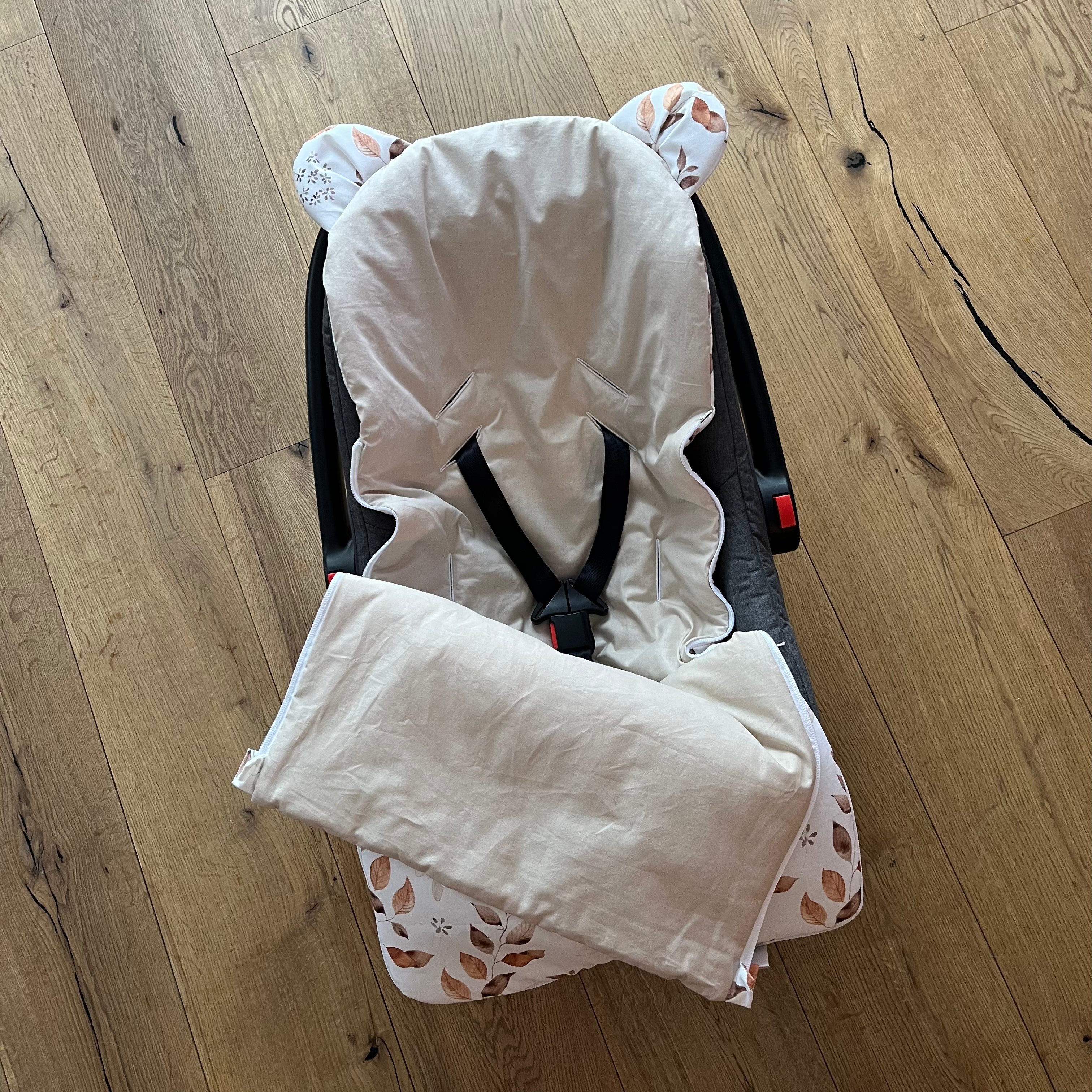 Einschlagdecke für Babyschale mit Bärenohren und Reißverschluss | Premium Baumwolle