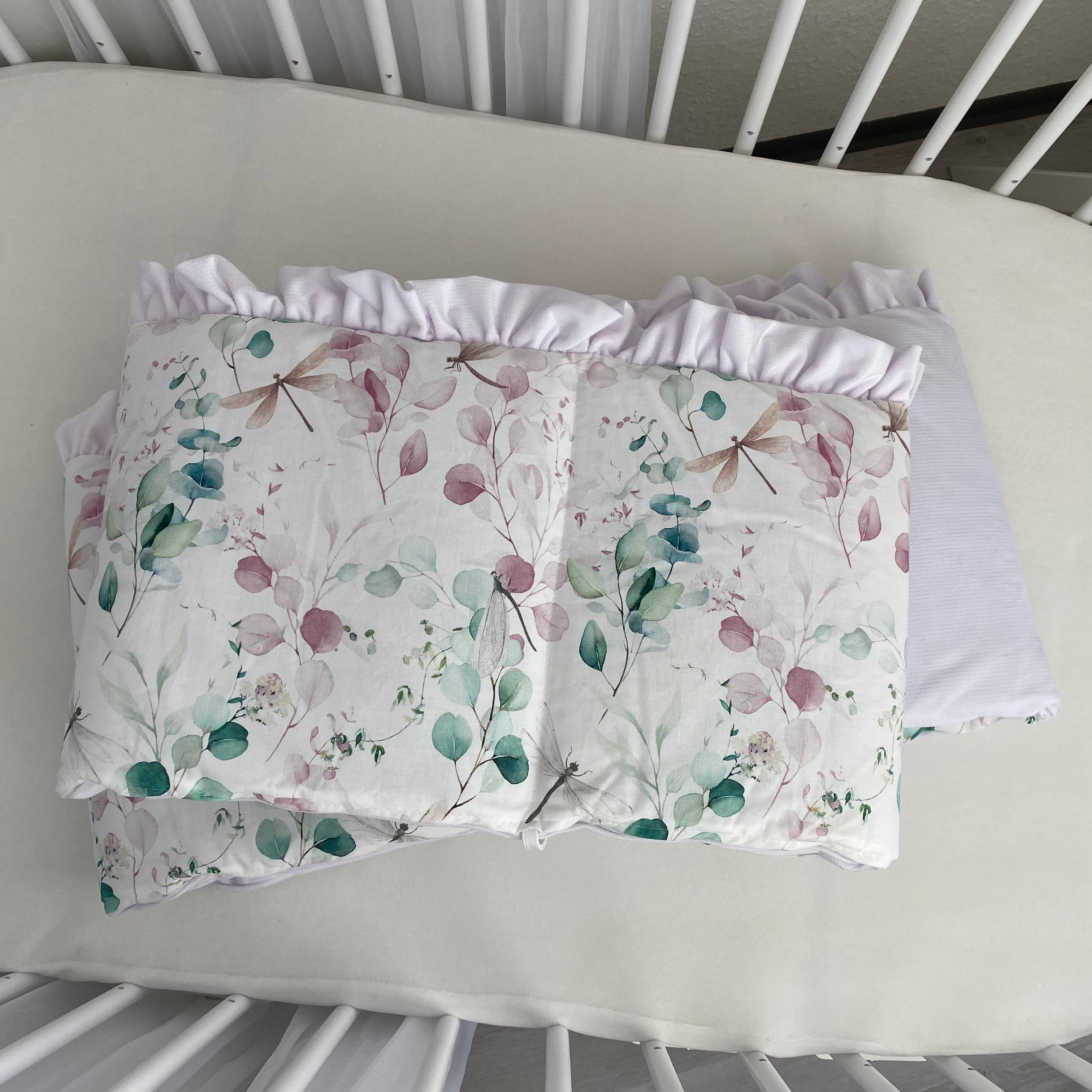 Bettumrandung mit Rüschen | Premium Baumwolle & Samt