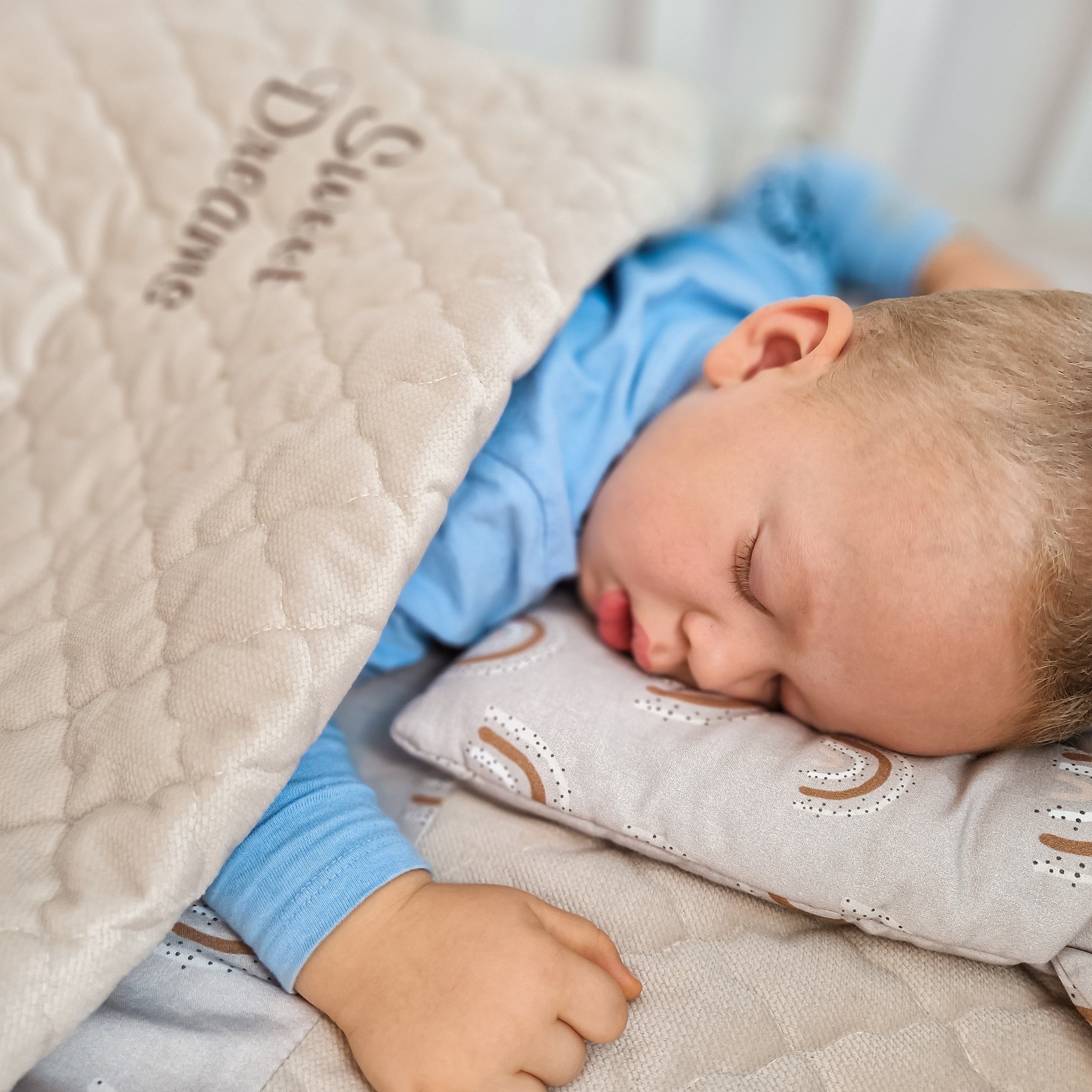 Kinderschlafsack mit Bärenohren inkl. Tragetasche | Premium Baumwolle & Samt gesteppt