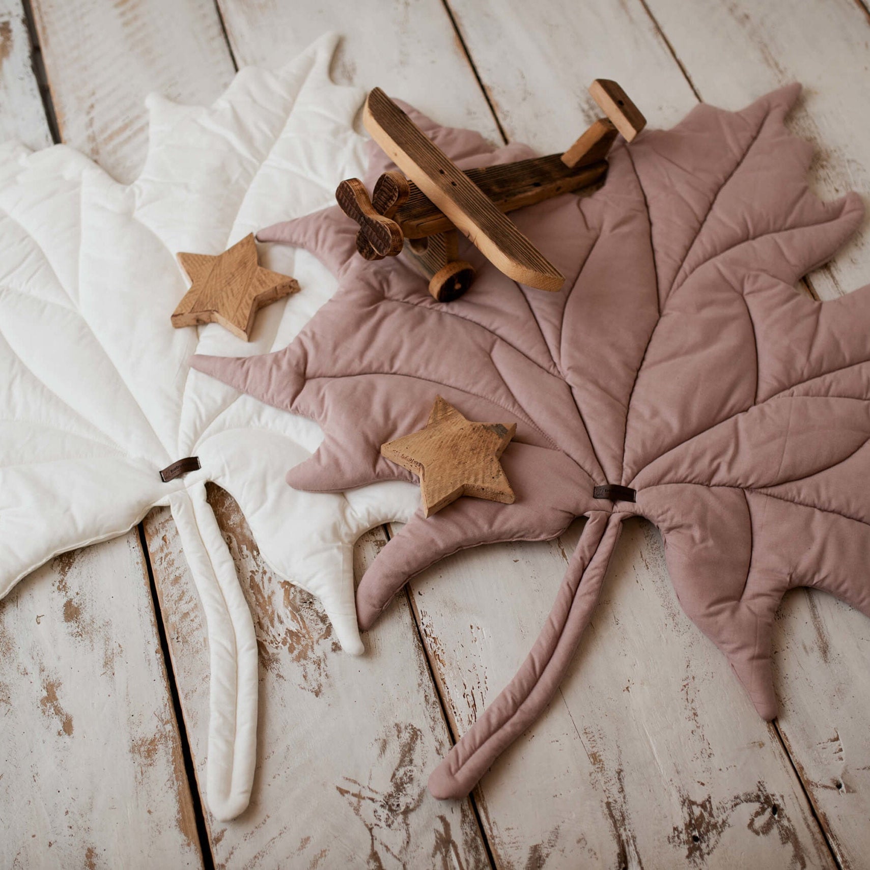 Dekorationsblatt Achorn, Krabbeldecke, Spielmatte, handmade, babyboom shop for kids