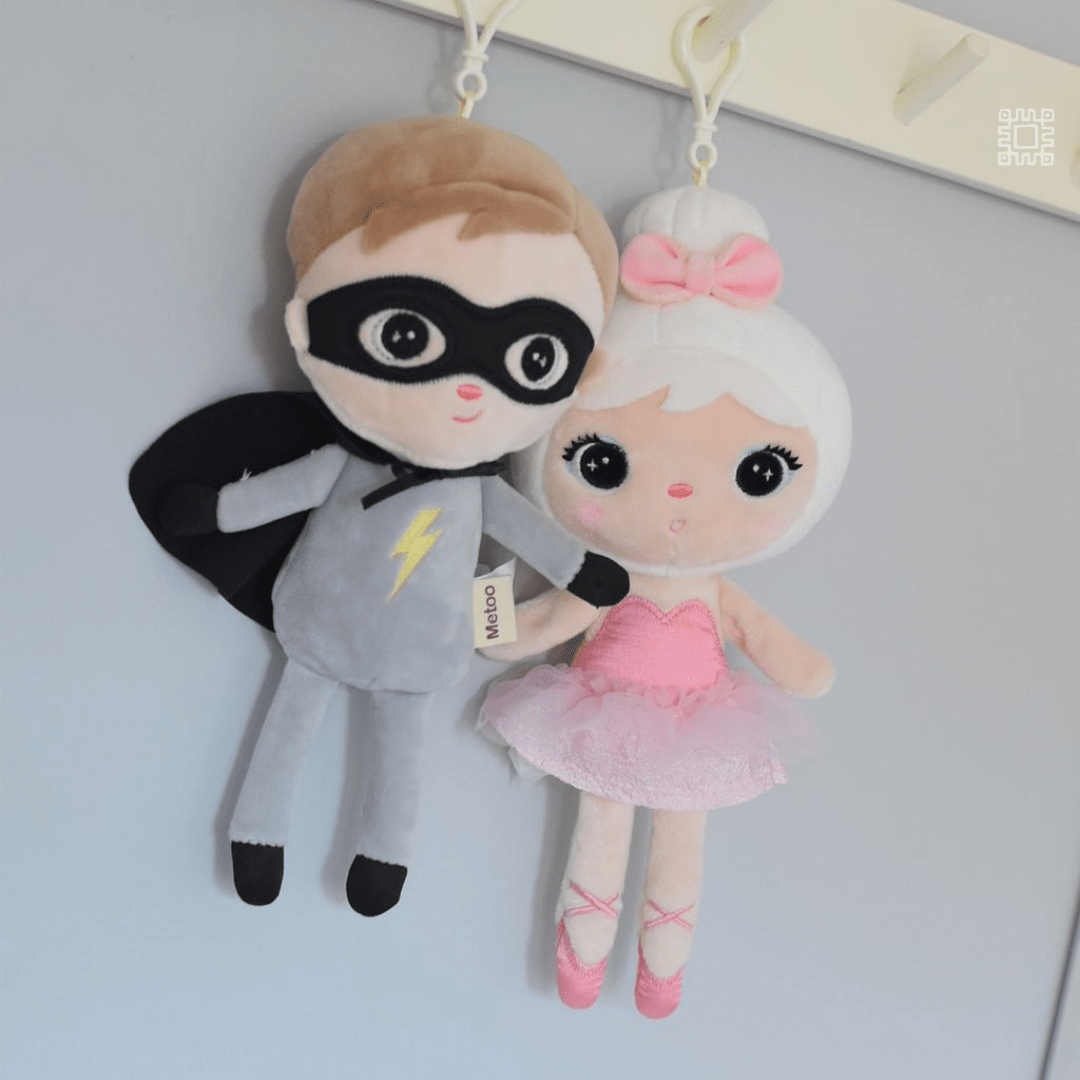 Mini Ballerina und Superboy mit Namen