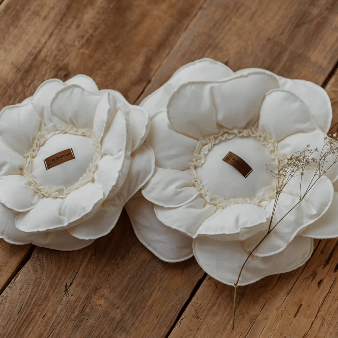 Wanddekoration Blümchen, Stoffblumen als Dekoration, handamde, babyboom shop for kids