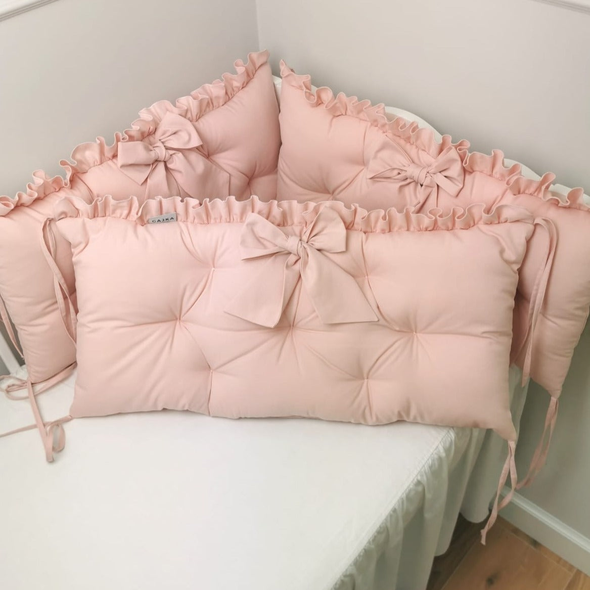 Luxus Bettumrandung mit Rüschen | Premium Baumwolle