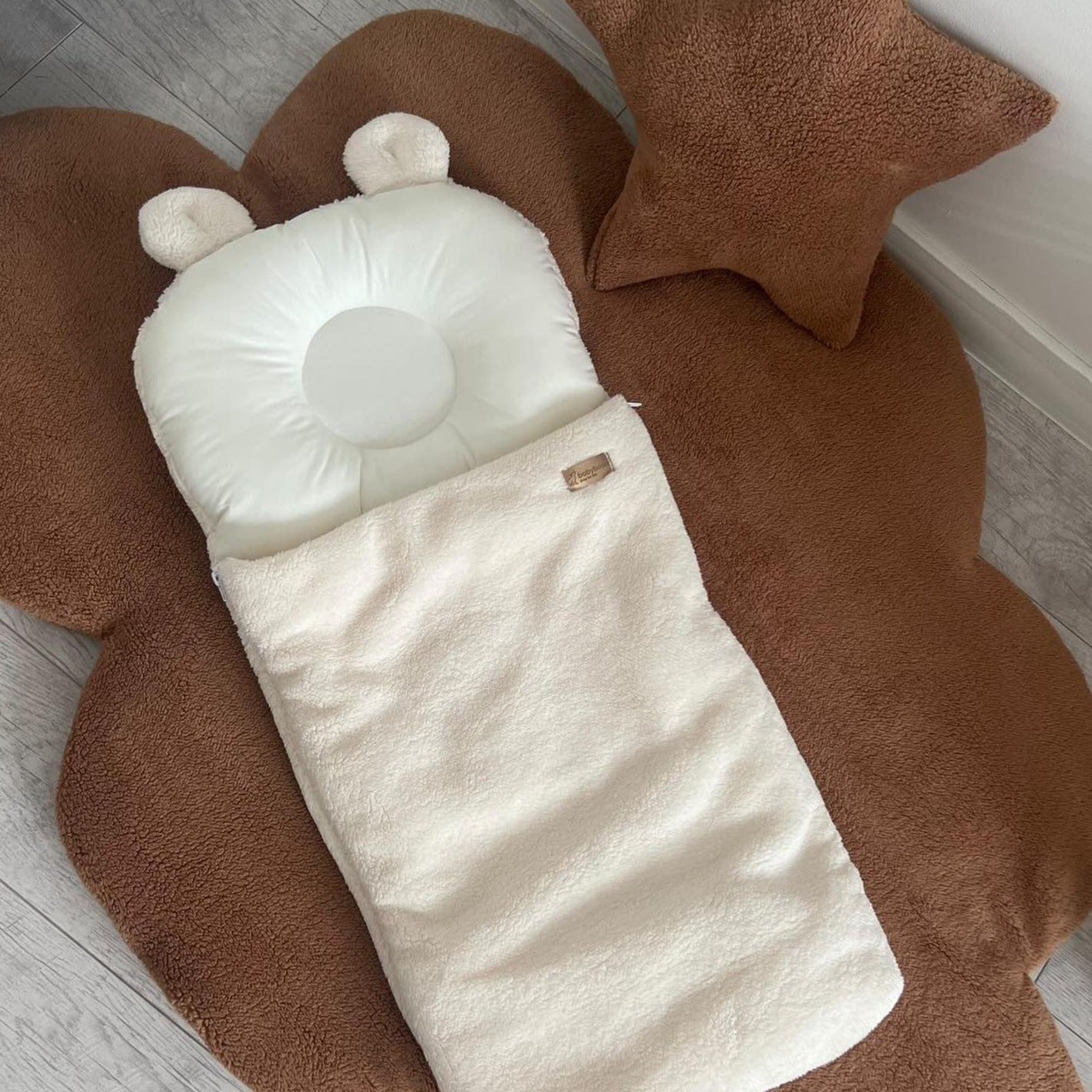 Spielmatte | Krabbeldecke | Dekoration "Wolke" | Teddy-Stoff