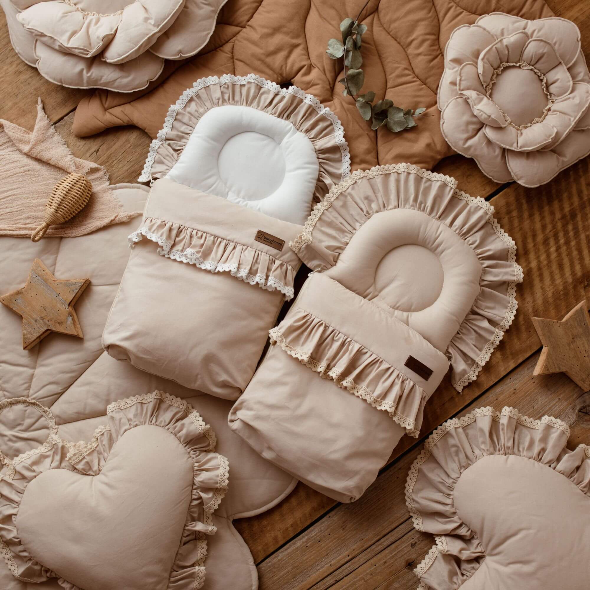 Premium Babyschlafsack RETRO ROMANTIC mit Rüschen & beige Spitze | Baumwolle