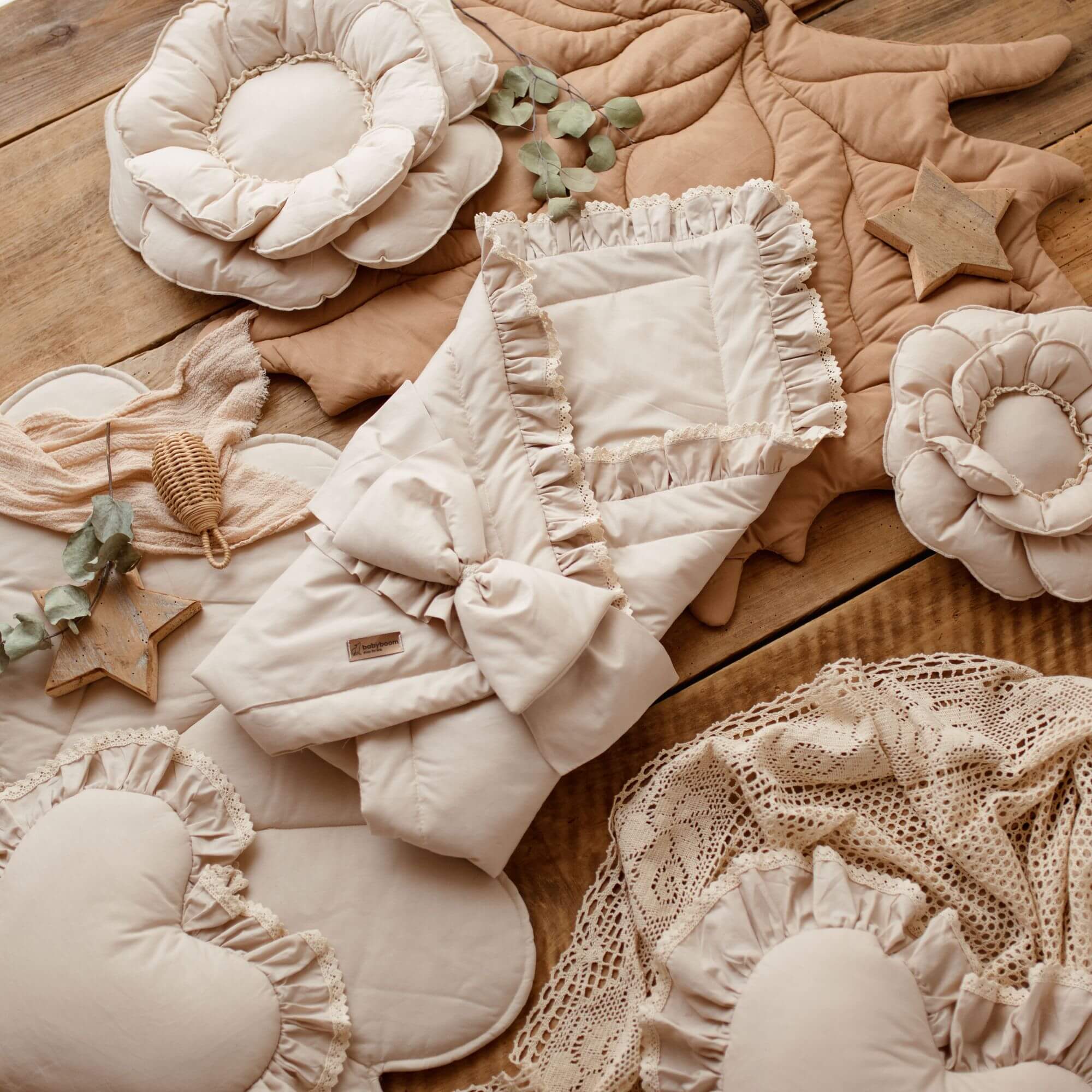 Babyhörnchen RETRO ROMANTIC mit Rüschen & beige Spitze | Baumwolle