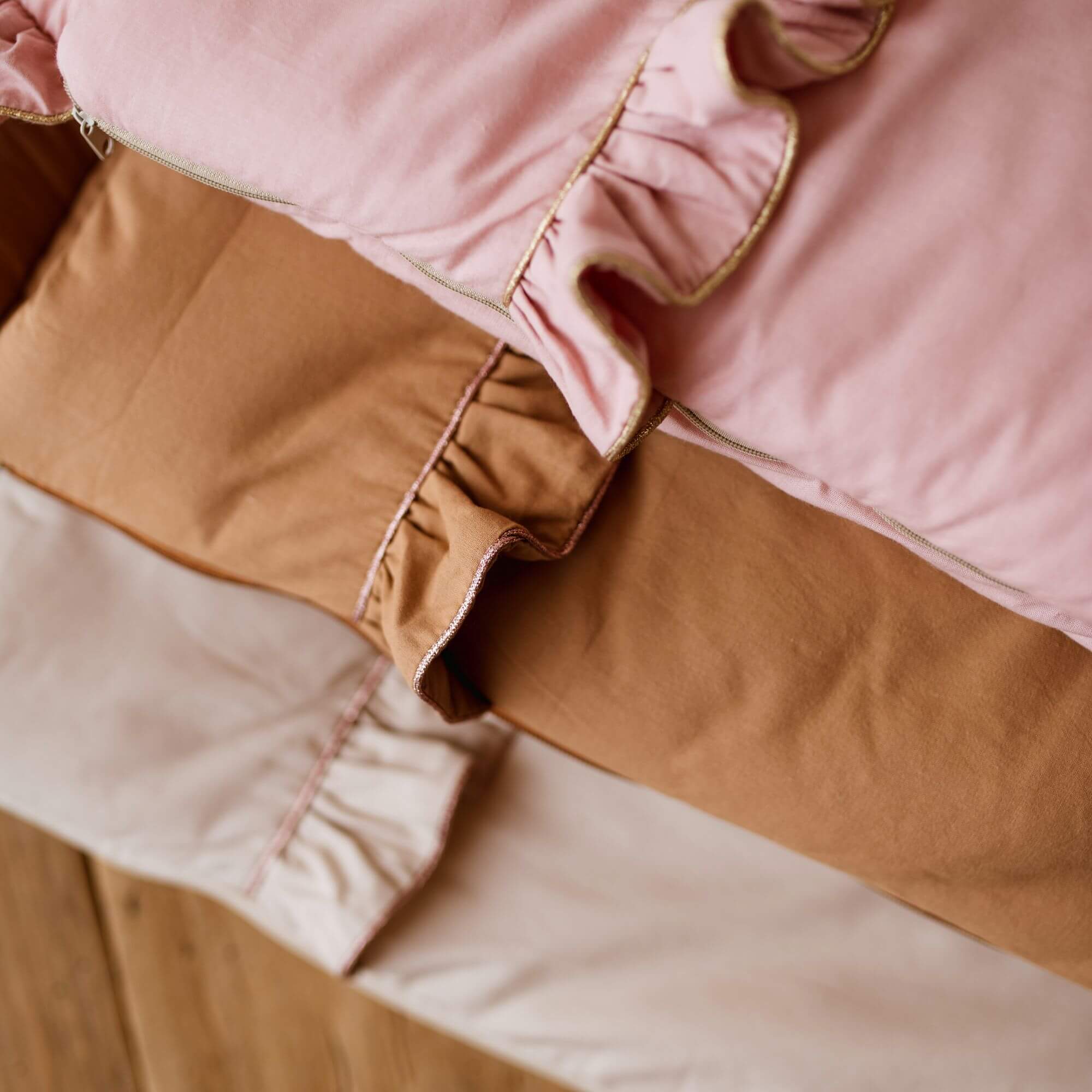 Flacher Schlafsack SHINY mit Rüschen | Baumwolle
