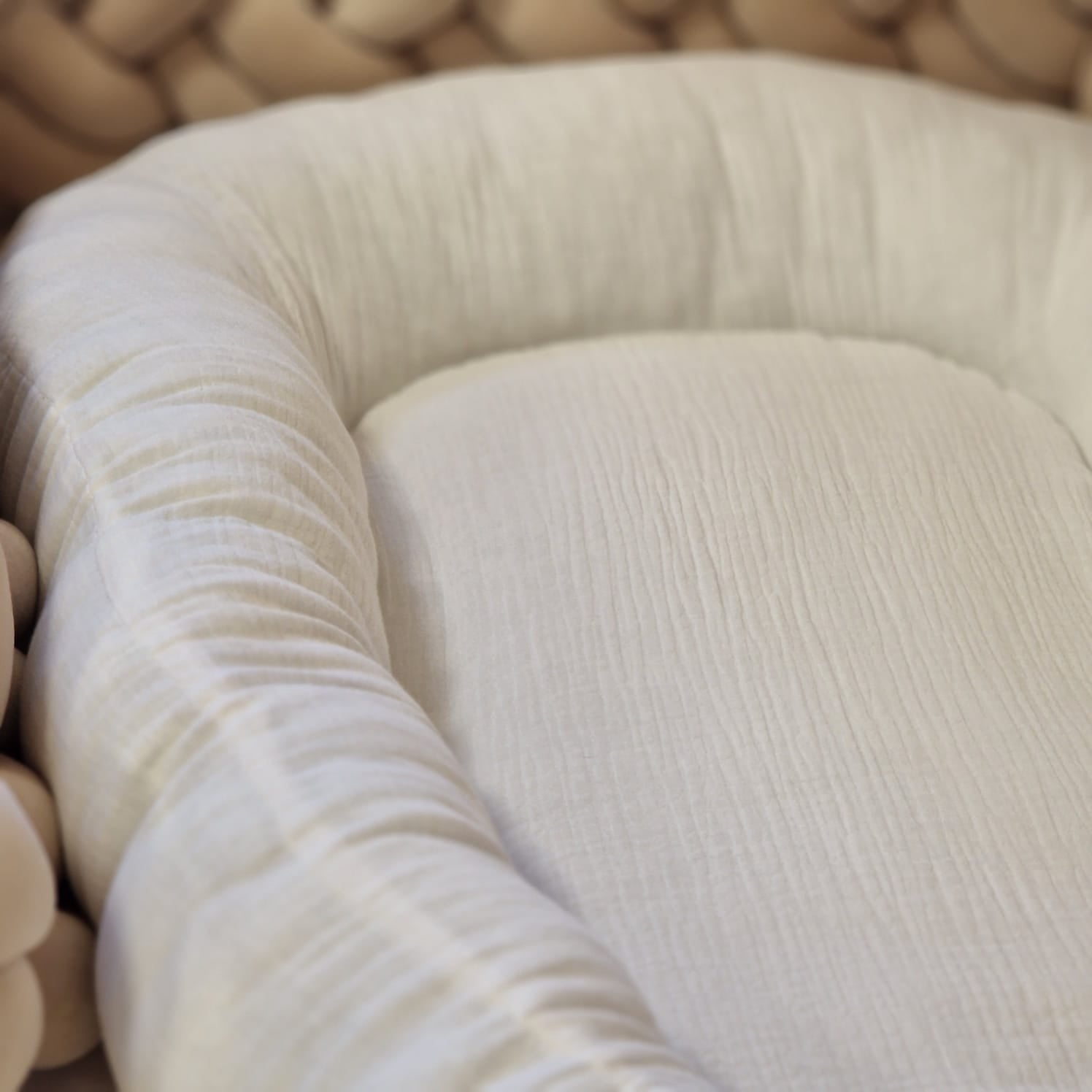 Babynestchen aus Musselin | Weiß