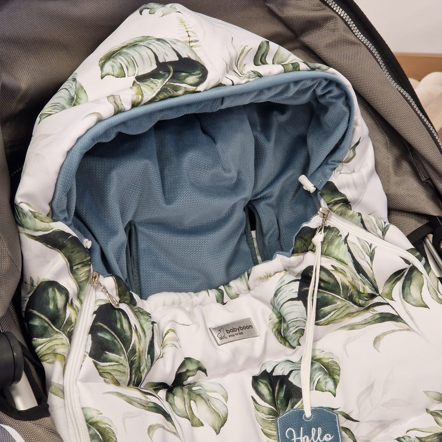 Winterfußsack inkl. Handmuff | Salbeigrün & Monsterblätter