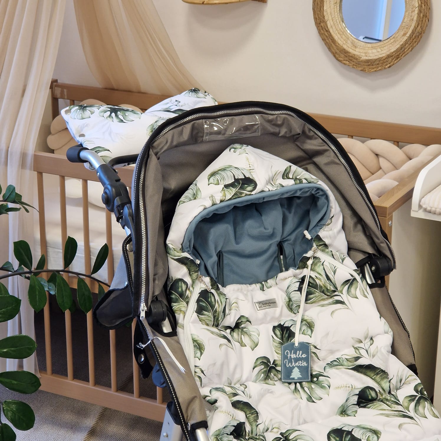 Winterfußsack inkl. Handmuff | Salbeigrün & Monsterblätter