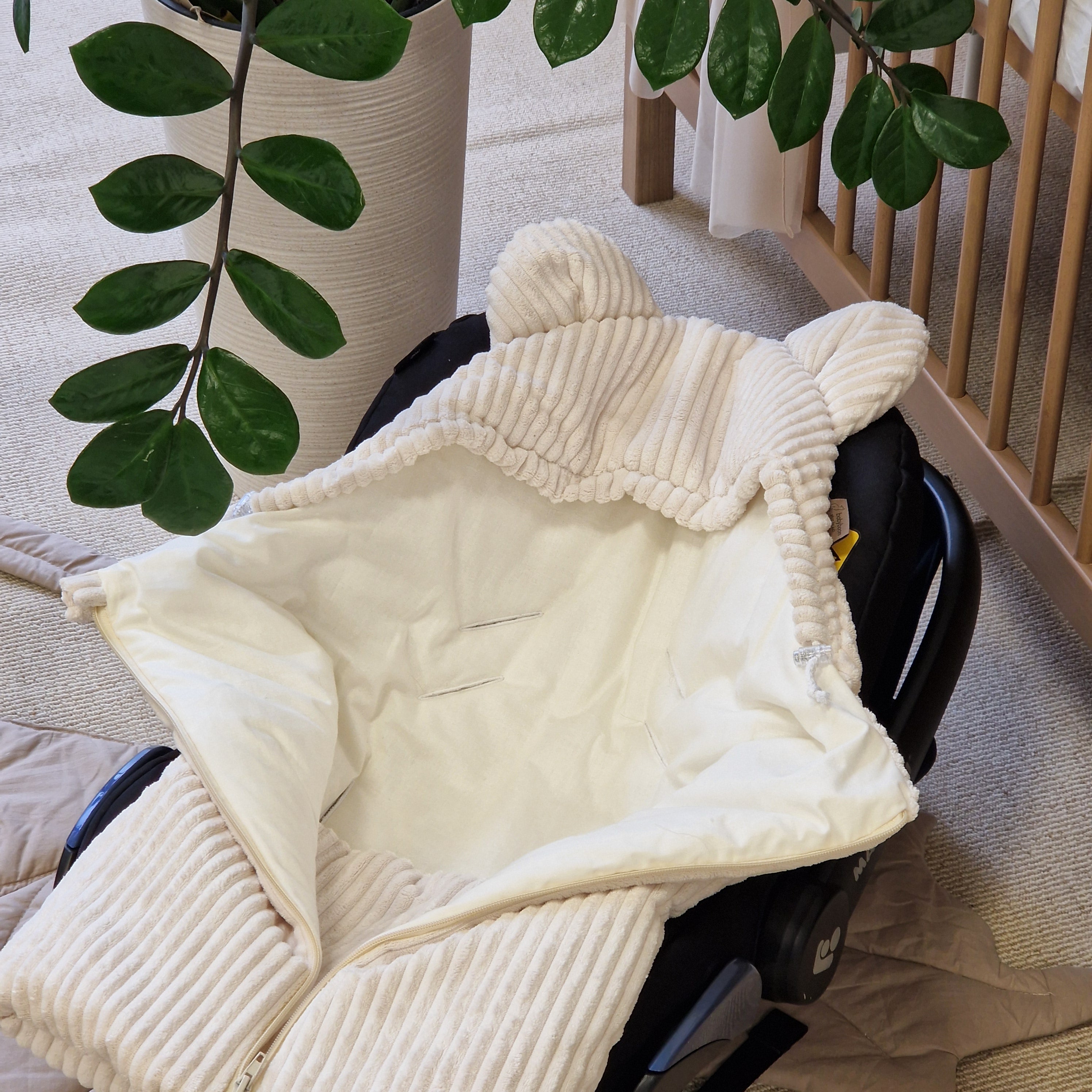 Einschlagdecke für Babyschale mit Reißverschluss | Baumwolle & Cord