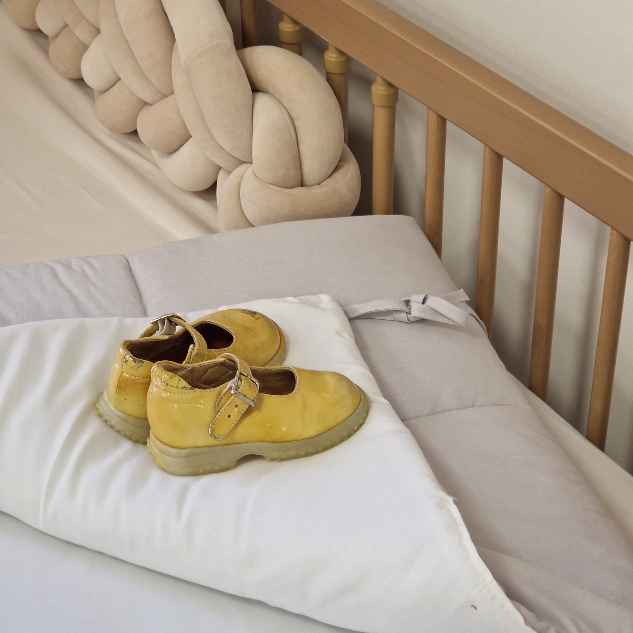 Einlage für Laufgitter | Baumwolle | Weiß & Hellgrau | 105 x 105 cm