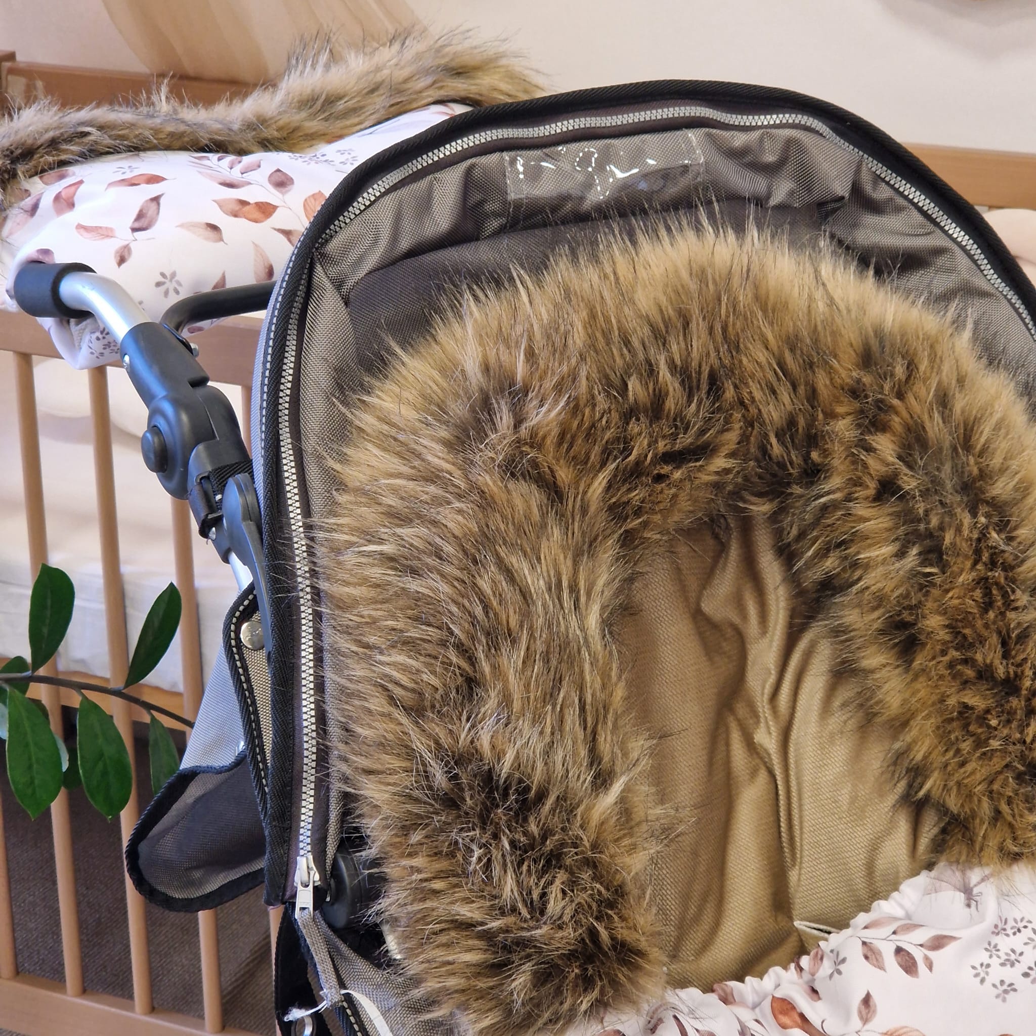 Winterfußsack mit Handmuff ESKIMO | Herbstblätter & Samt Cappuccino