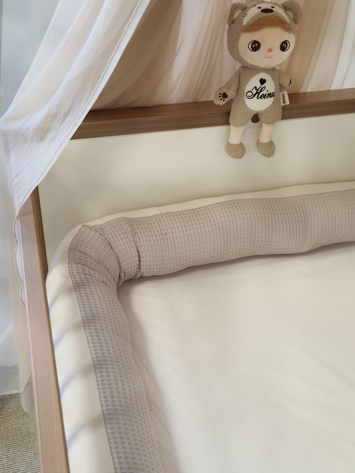Wickeltischumrandung | Bettumrandung ROYAL | Waffelpique Beige & Velours Natural | 220 cm | Einzelstück