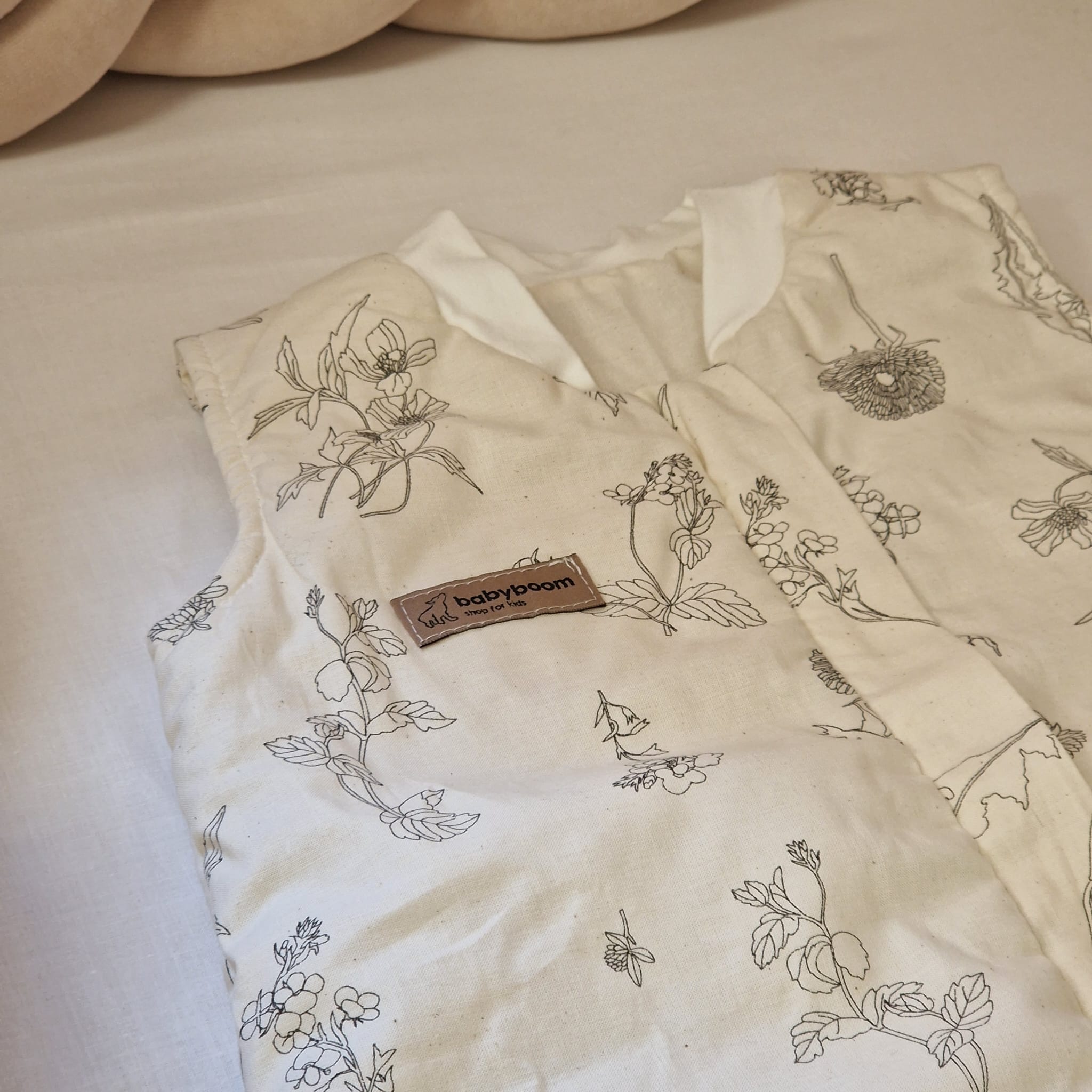 Drehbarer Ganzjahres-Schlafsack | Schlummersack mit umklappbaren Füßen | Bio-Baumwolle | Feldblumen | 80 cm |  1,0 TOG