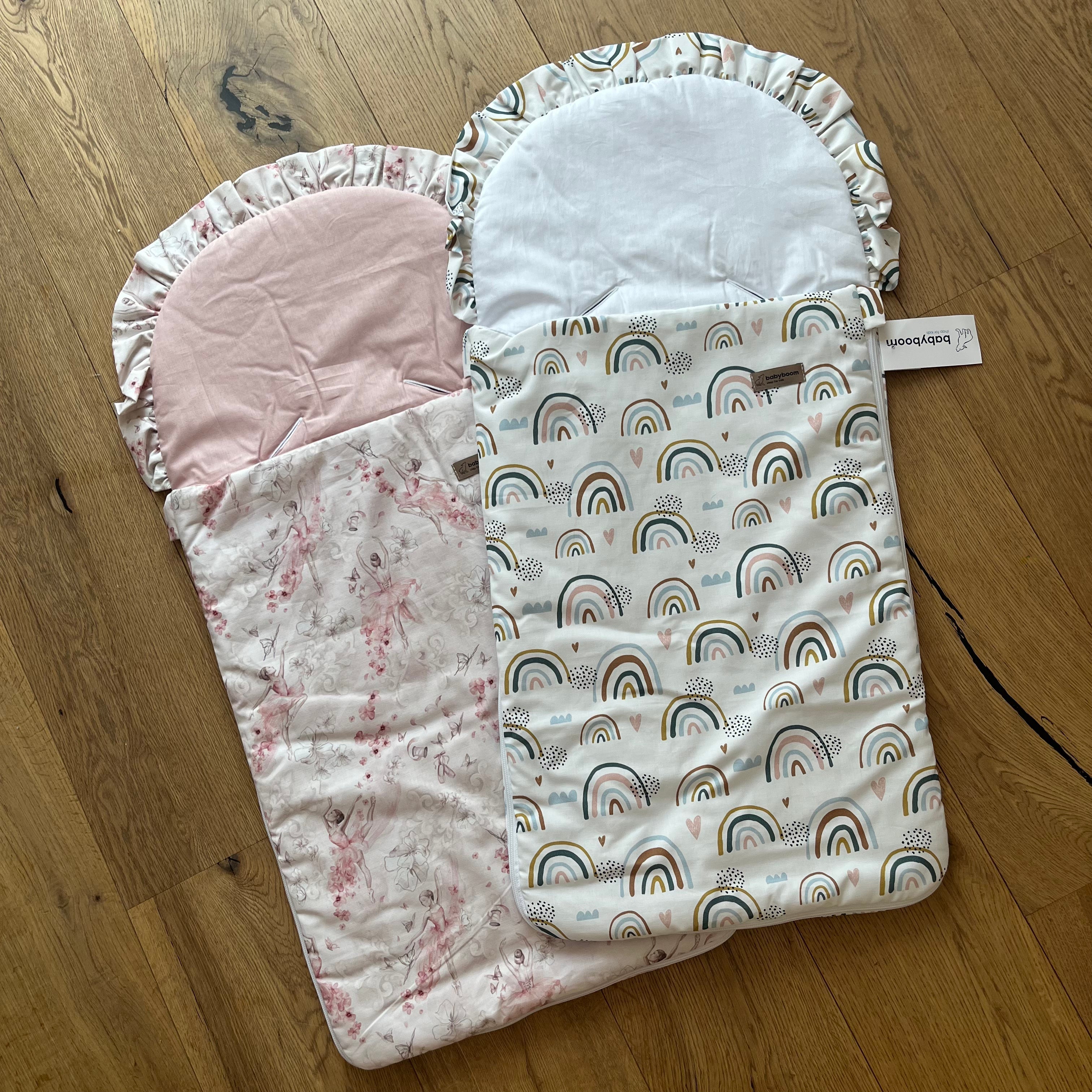 Einschlagdecke bzw. Babysack mit Rüschen für Babyschale | Premium Baumwolle | Weiß & Rainbow