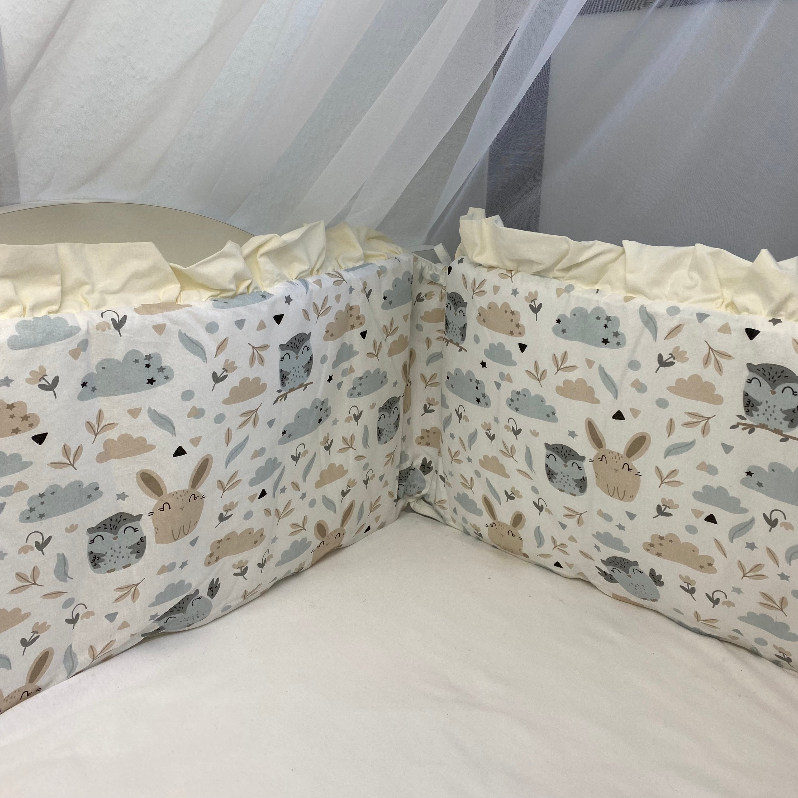 Bettumrandung für Babybett mit Rüschen aus Premium Baumwolle