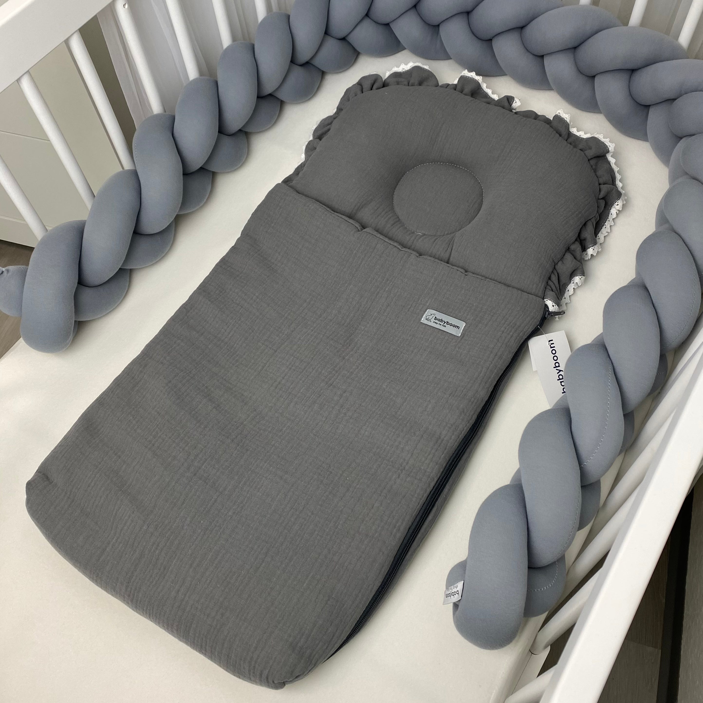 Babyschlafsack mit Rüschen | Musselin Stoff | Farbe Dark Grey | 75 cm | TOG 2.5