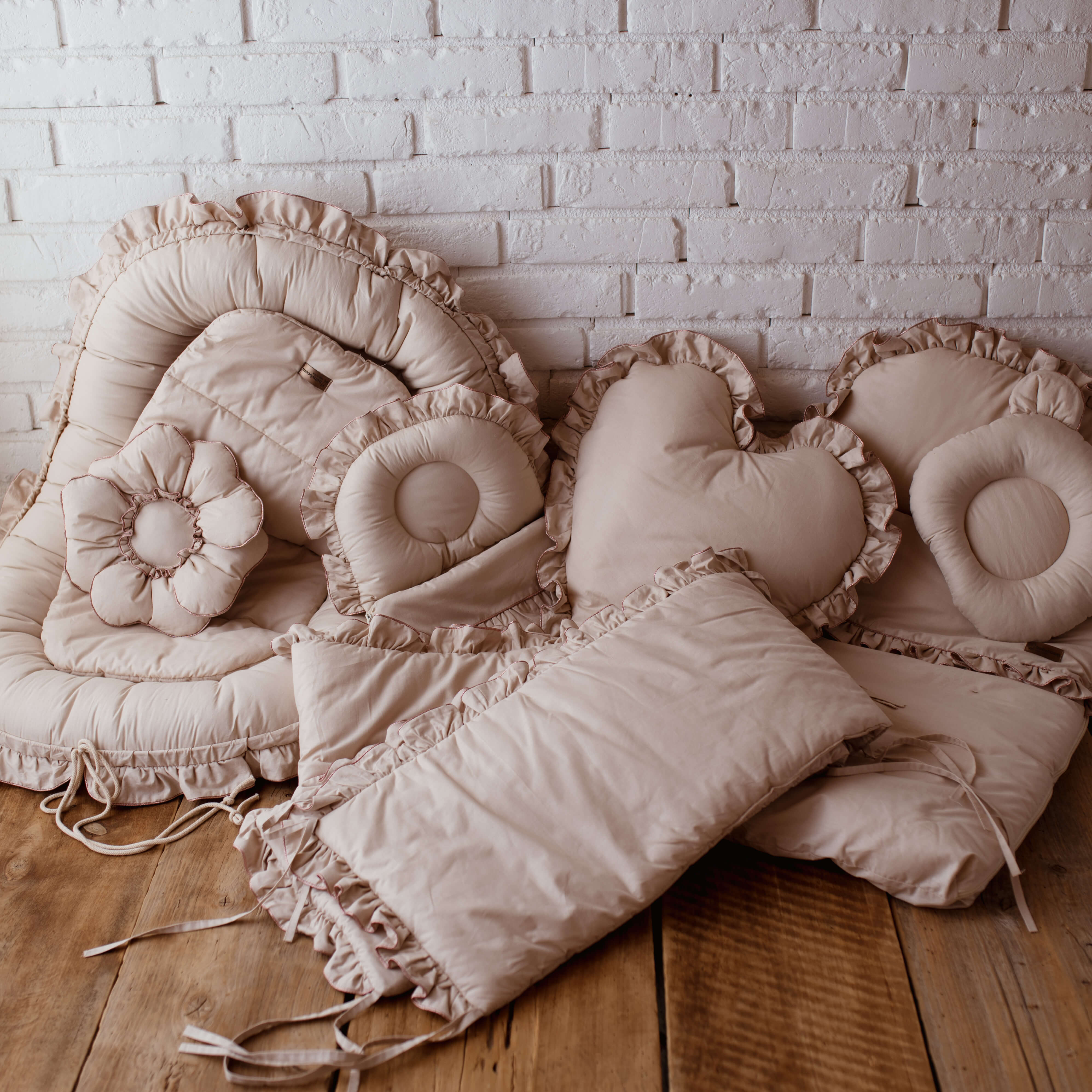 Bettwäsche SHINY mit Rüschen | Baumwolle