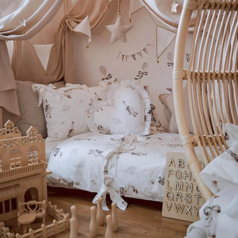 Luxus Bettwäsche mit Schleifen aus Premium BBaumwolle, handmade, Babyboom Shop For Kids