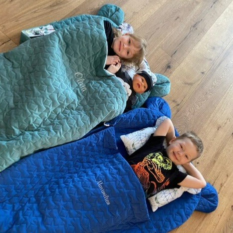 Kinderschalfsack mit Bärenohren inkl. Tragetasche und Kissen aus Premium Baumwolle und Samt-Stoff, handmade, babyboom shop for kids