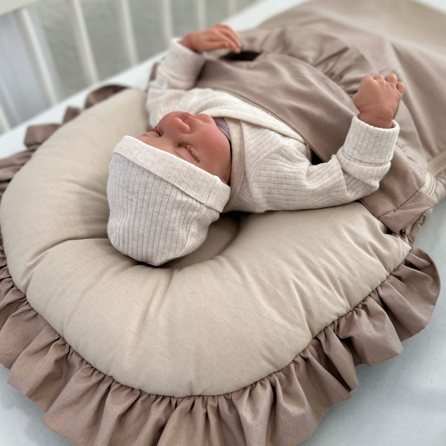 Babyschlafsack mit Rüschen | nur Baumwolle