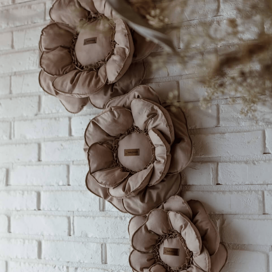 Wanddekoration Blümchen, Stoffblumen als Dekoration, handamde, babyboom shop for kids