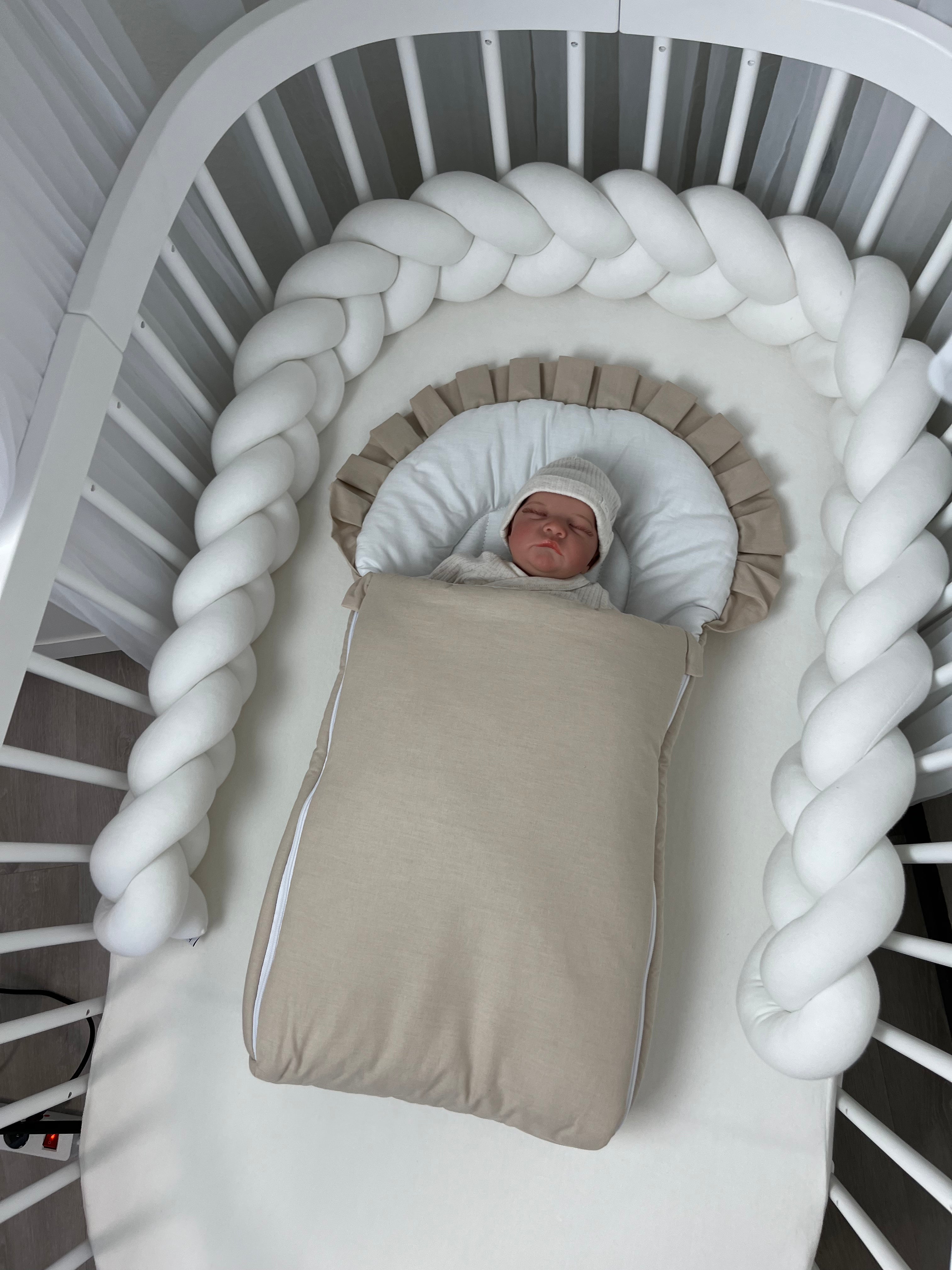 Flacher Babyschlafsack mit Wellenschnitt & Rüschen | Baumwolle